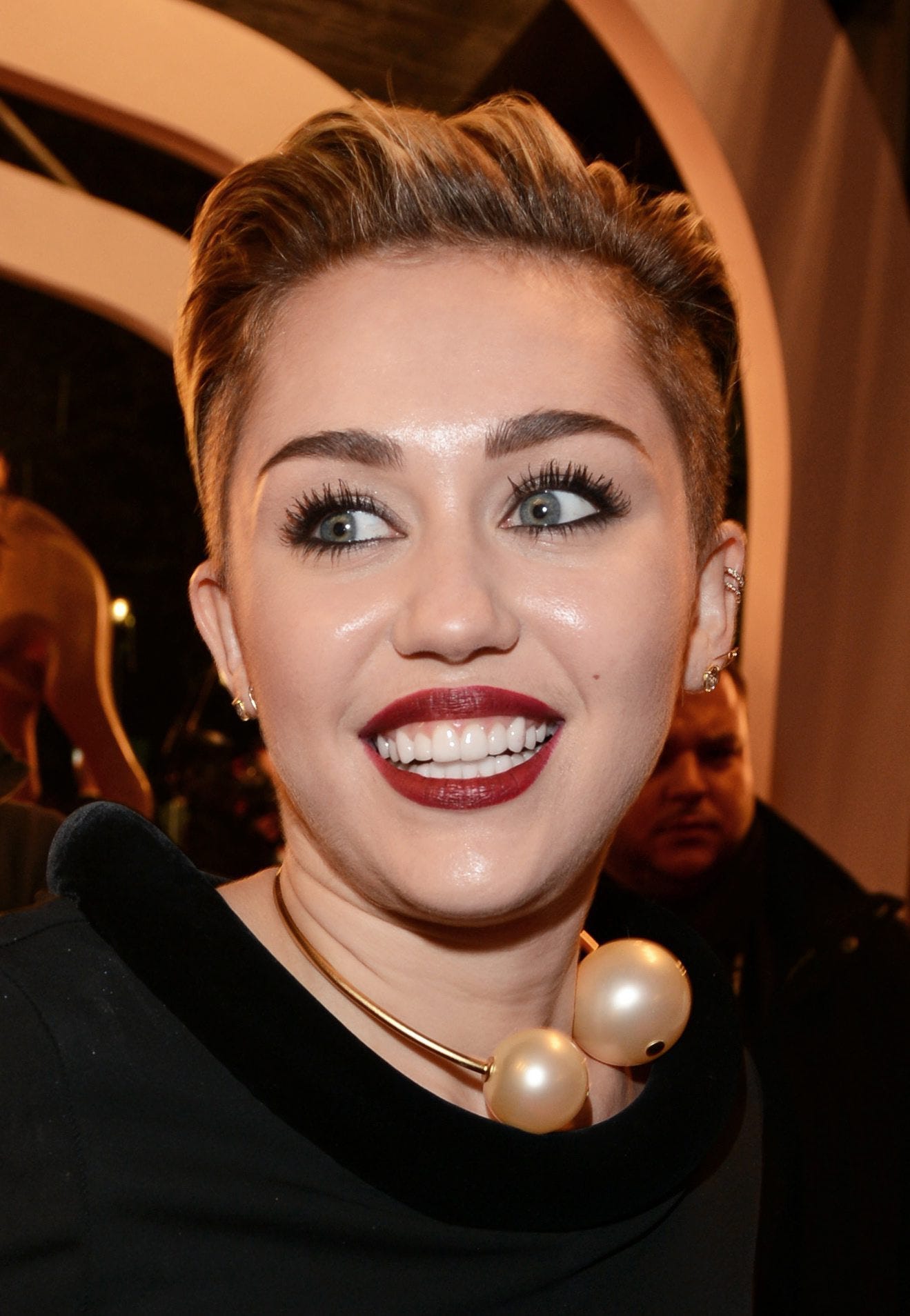 Best Miley Cyrus Images On Pinterest Miley Cyrus Celebs 3