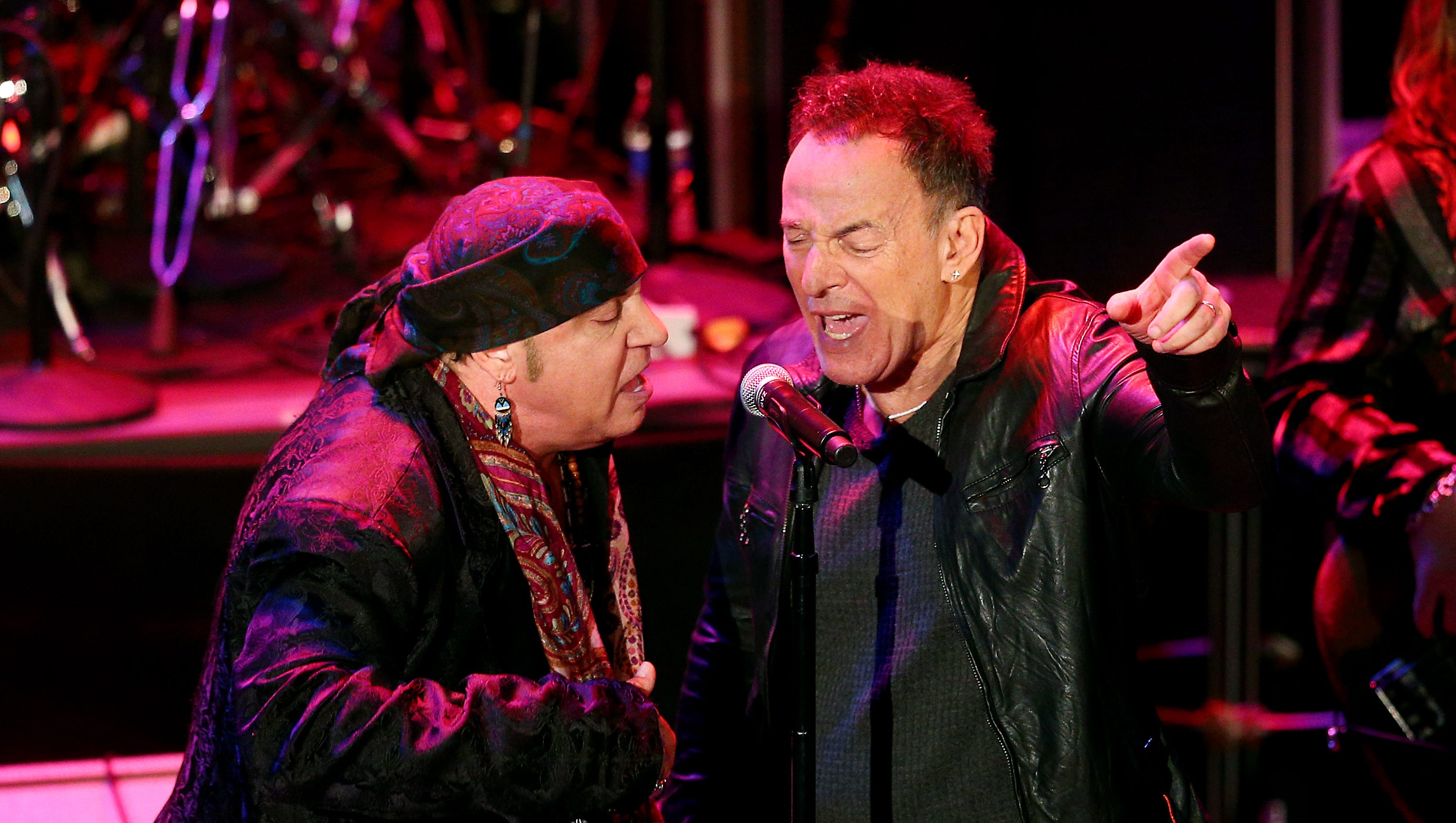 Bruce Springsteen Inducts Steven Van Zandt Into N.J. Hall Of Fame