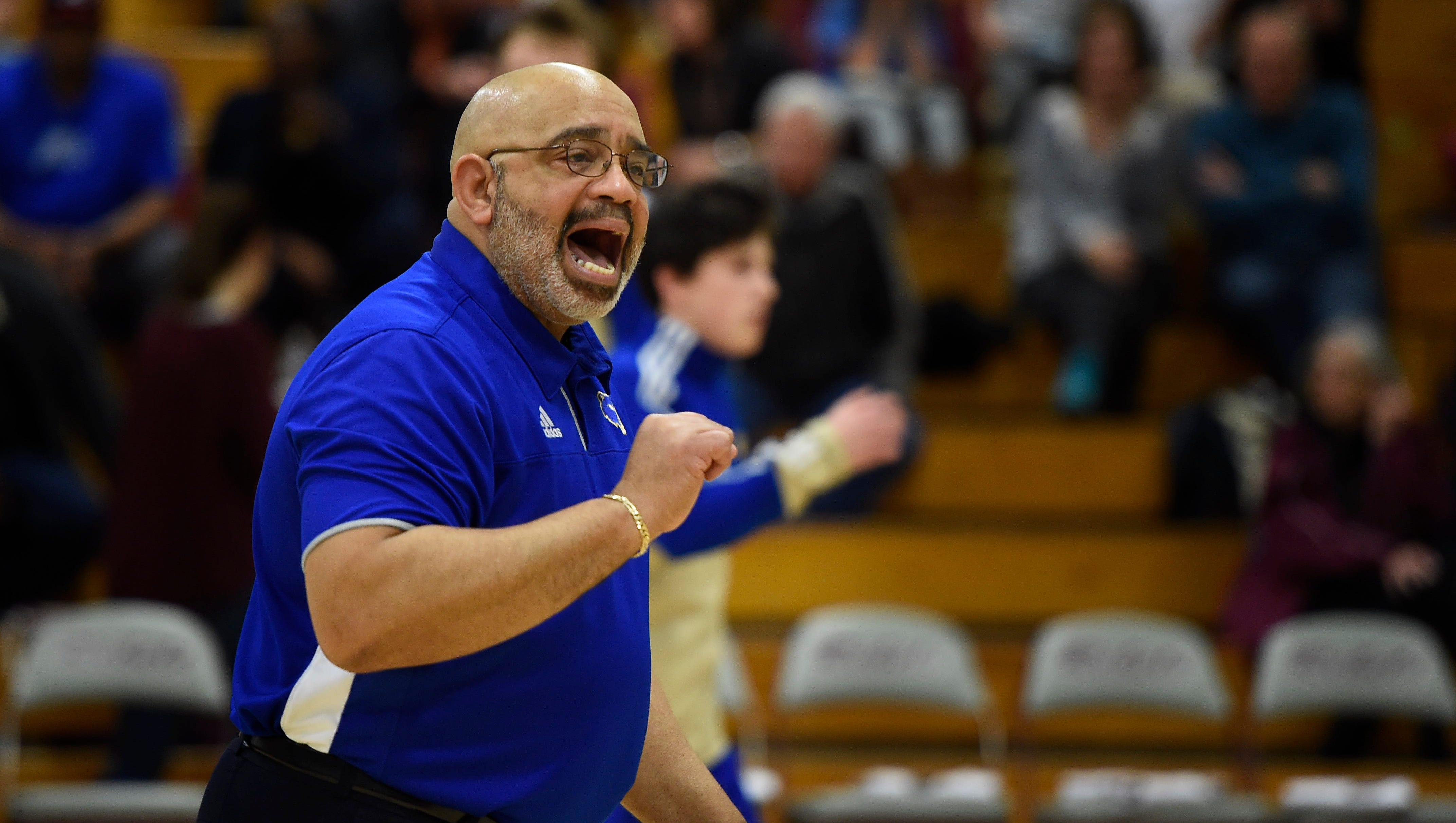 Vince Carter's dad enjoying new coaching gig at Brentwood