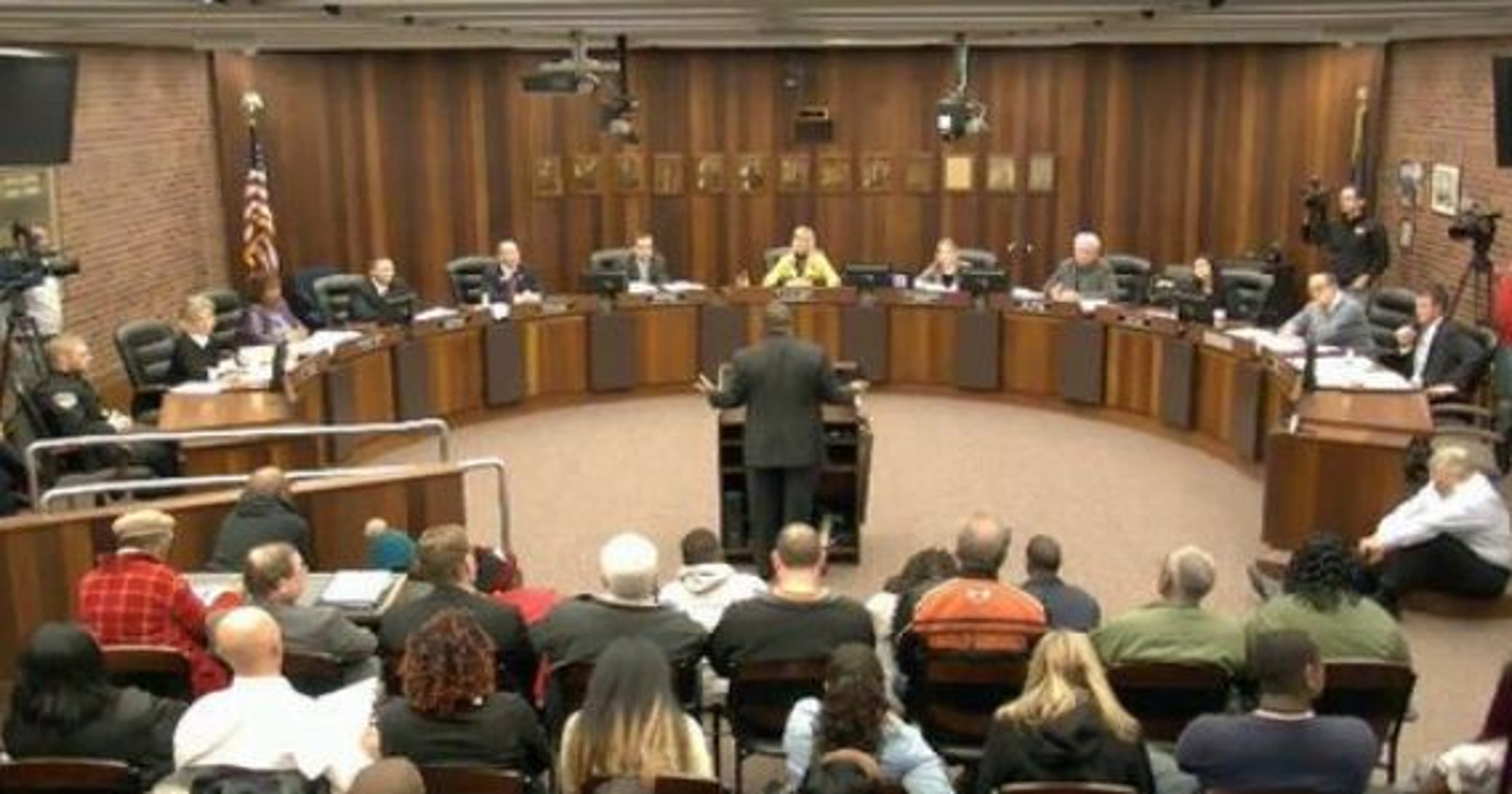 City Council approves changes to meeting style, public comment