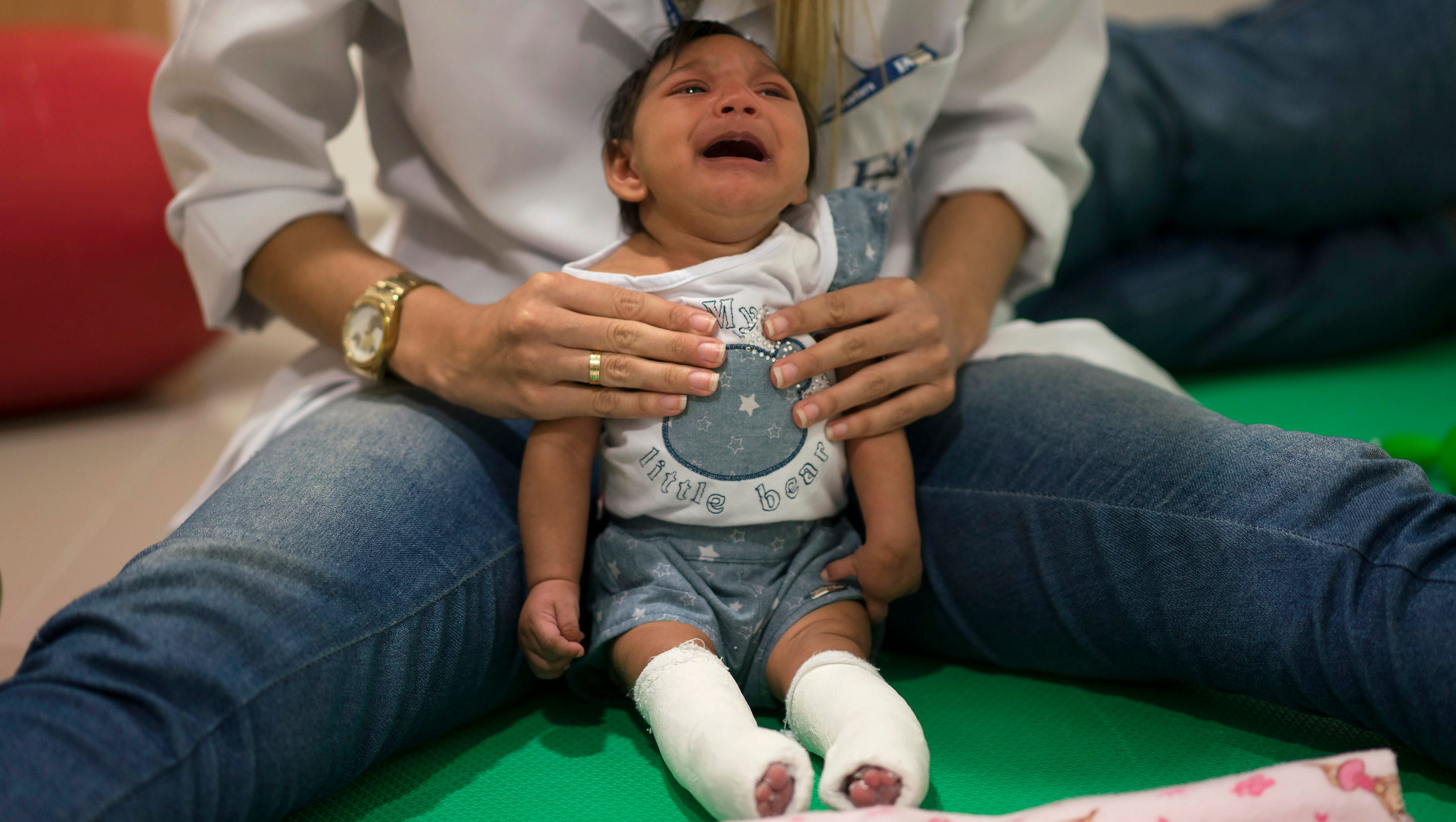 Colombia Reports 32 Cases Of Zika Linked Birth Defects 