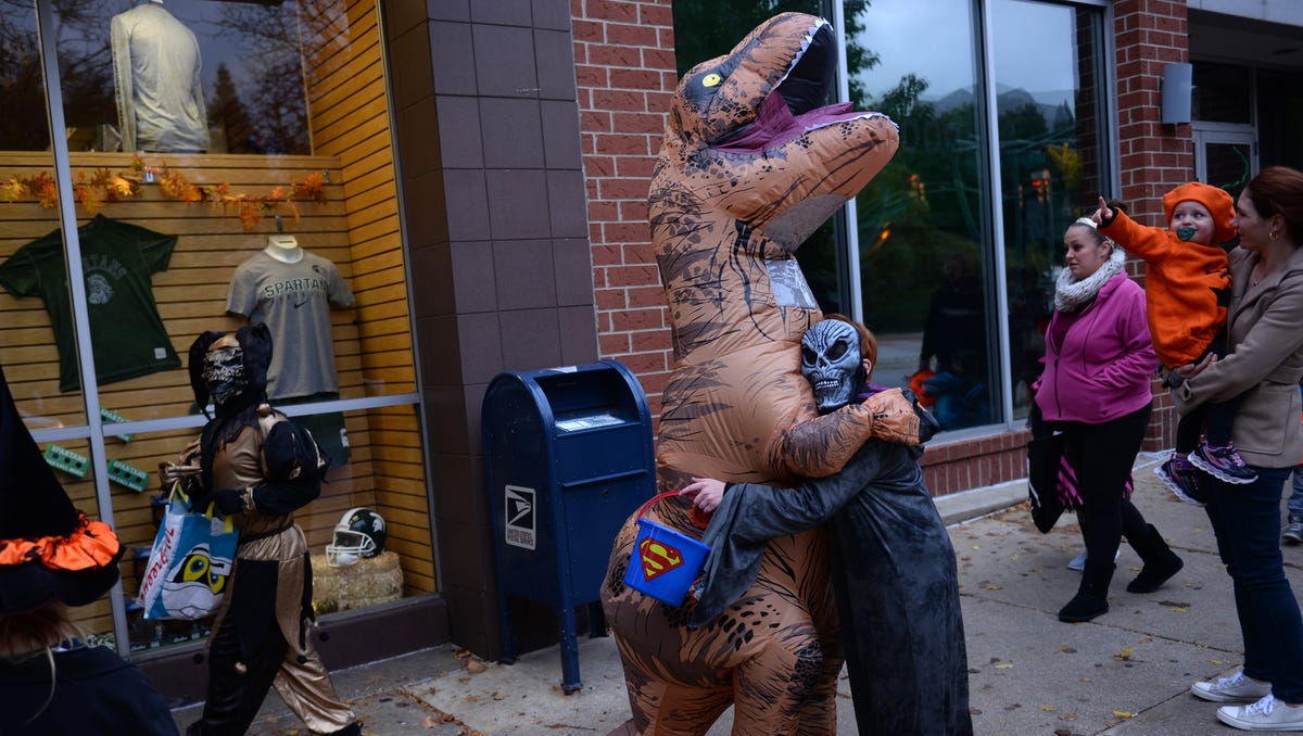 Photos Trick or Treating in East Lansing