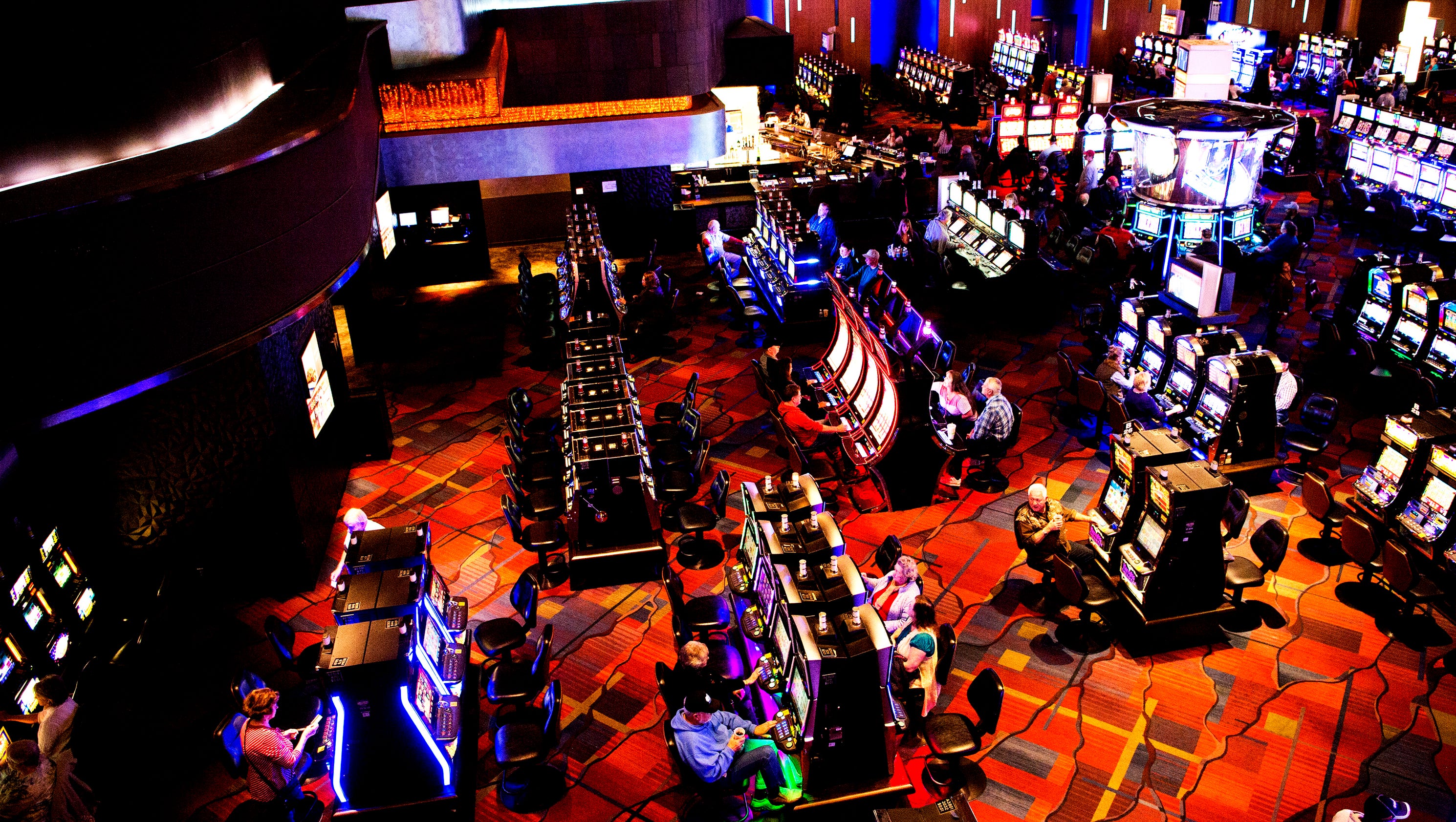 is cherokee casino open 24 hours