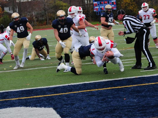 Olivet College falls in D-III playoffs, 37-12
