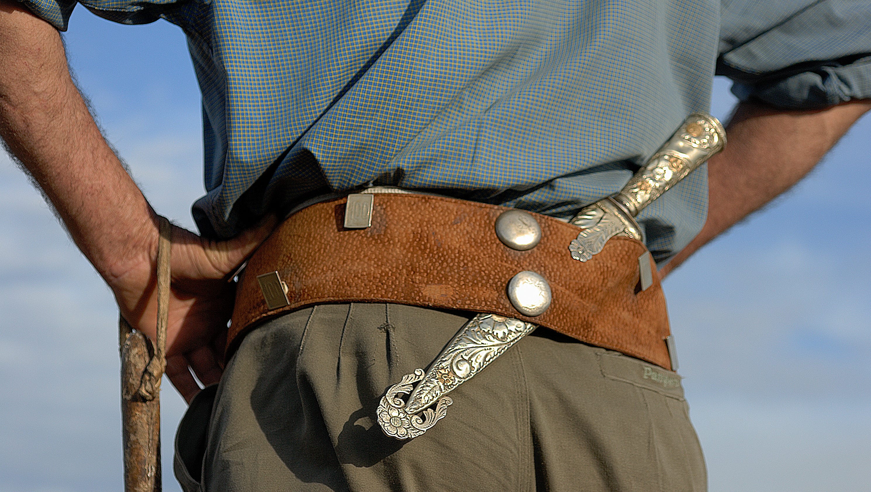 Open carry of swords legal in Texas