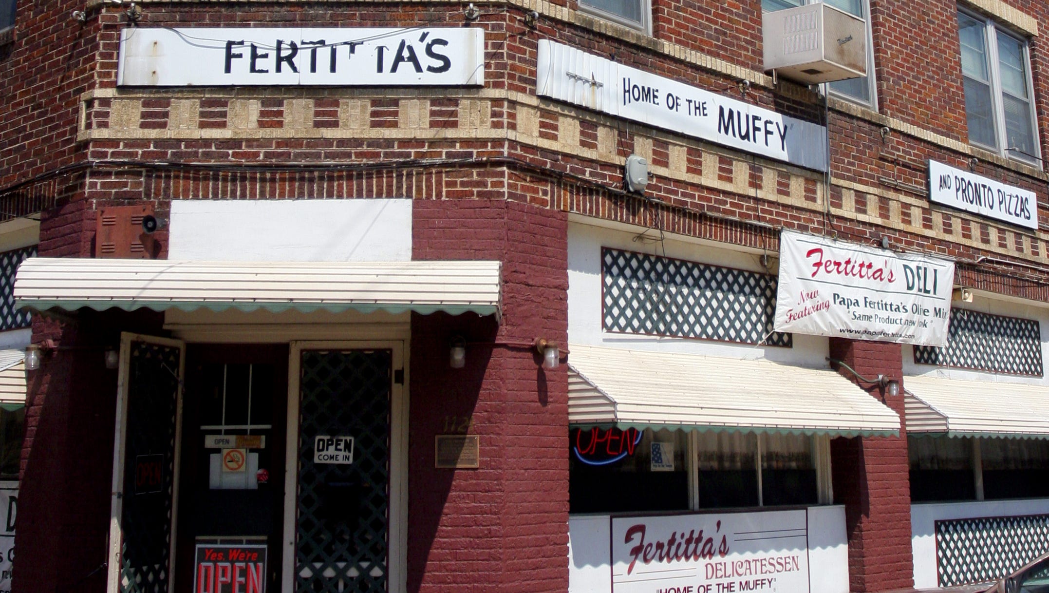 Shreveport's Oldest Family Owned Restaurant Serves Up Good Food, Fun Times