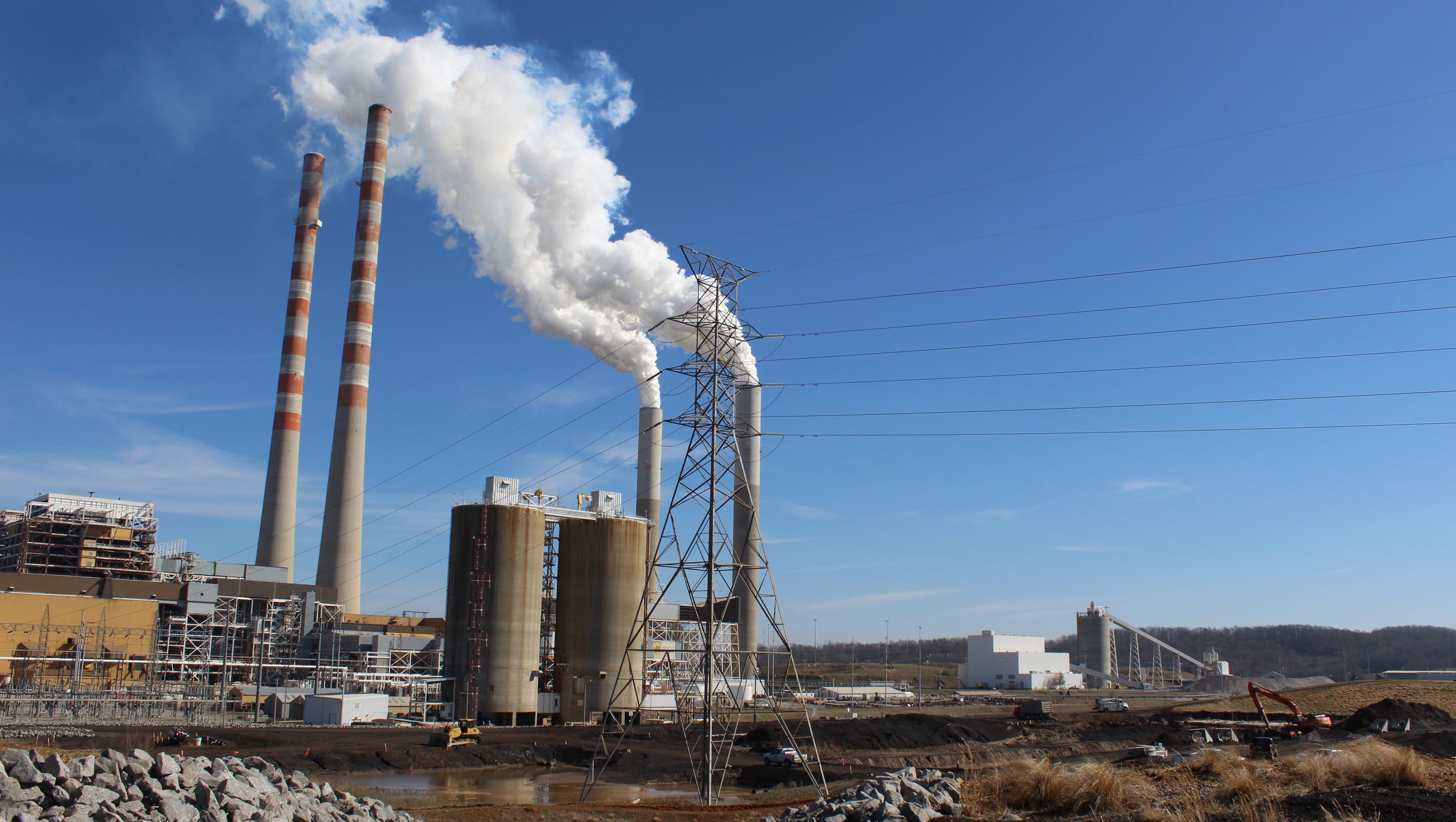 Coal storage silo collapses inside TVA power plant