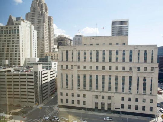 U S courthouse in Detroit shut after officer gets virus