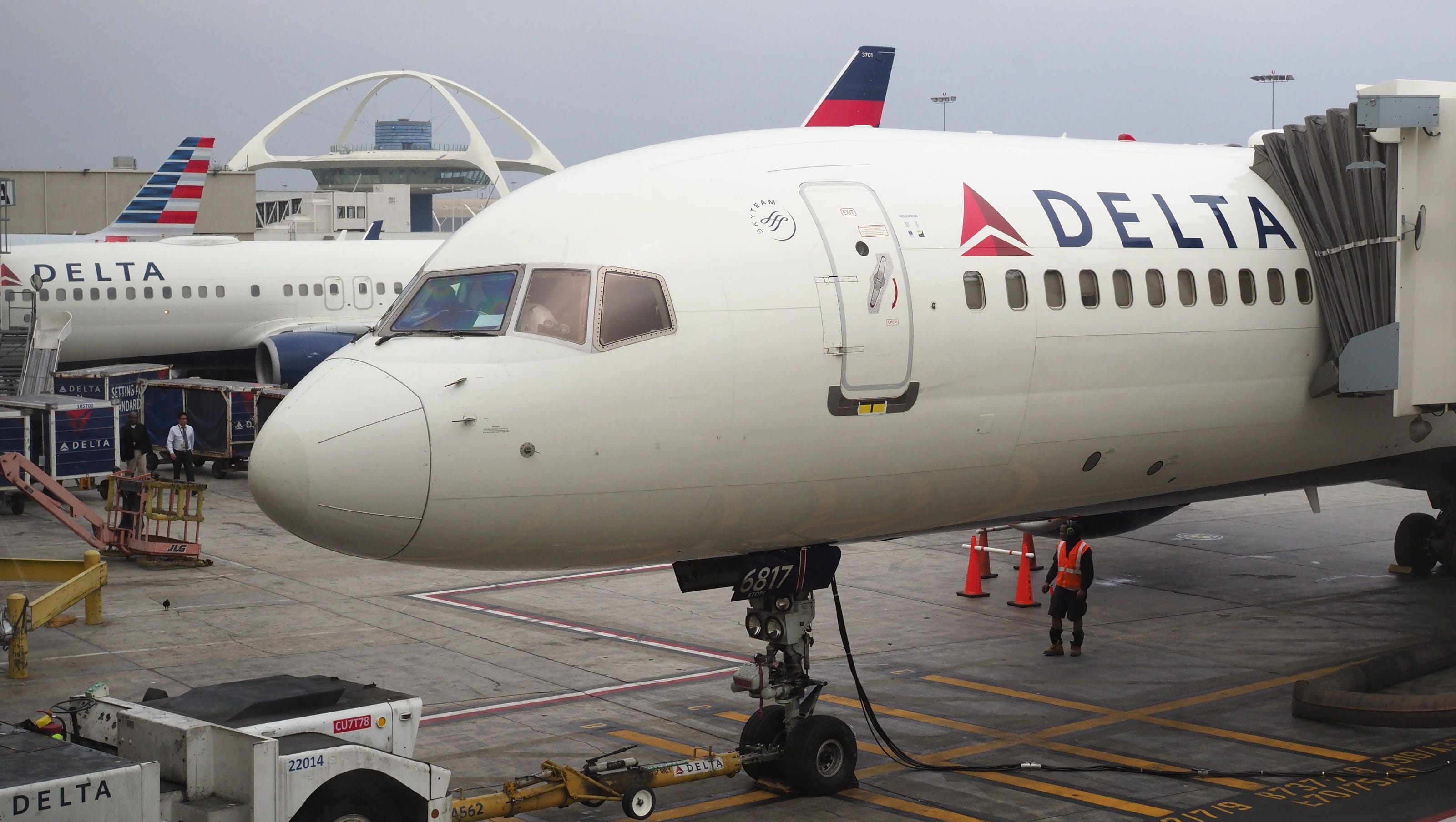 2 Strangers Accused Of Sex On Delta Flight To Detroit Report Says