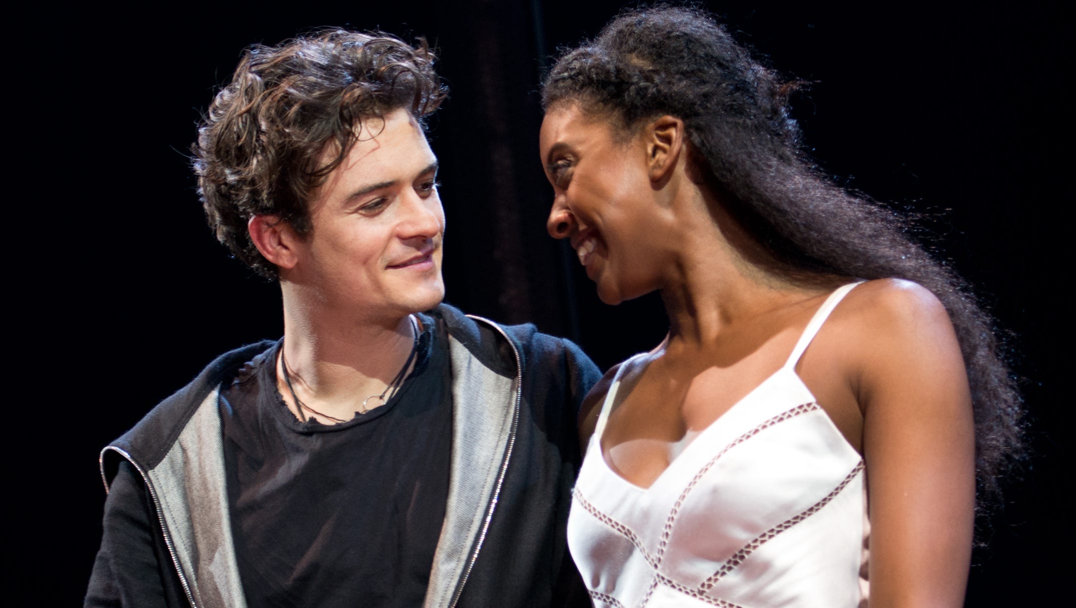 In new 'Romeo and Juliet,' stars cross onstage, too
