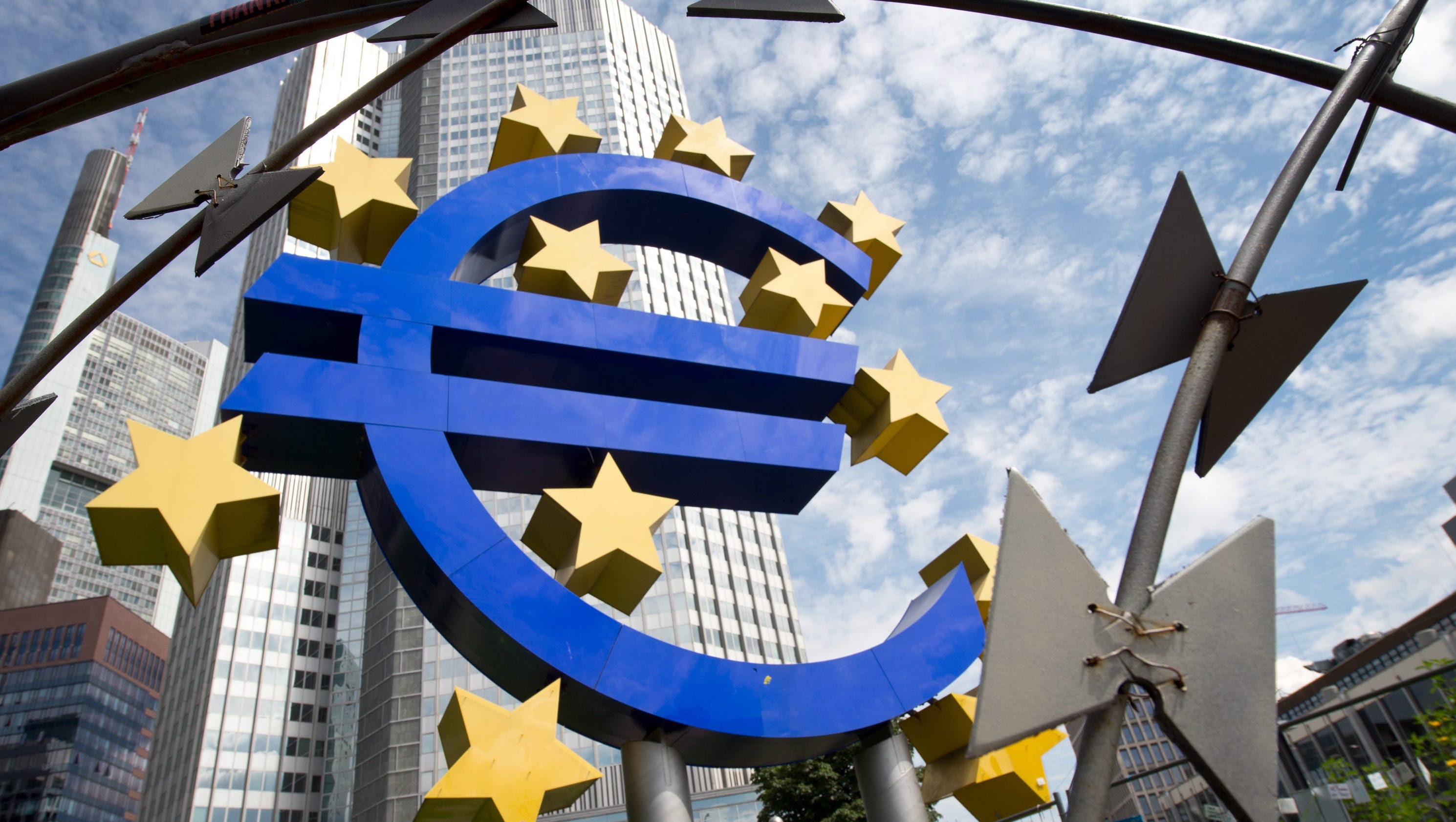 eurozone-economy-grows-at-fastest-rate-in-nearly-2-years