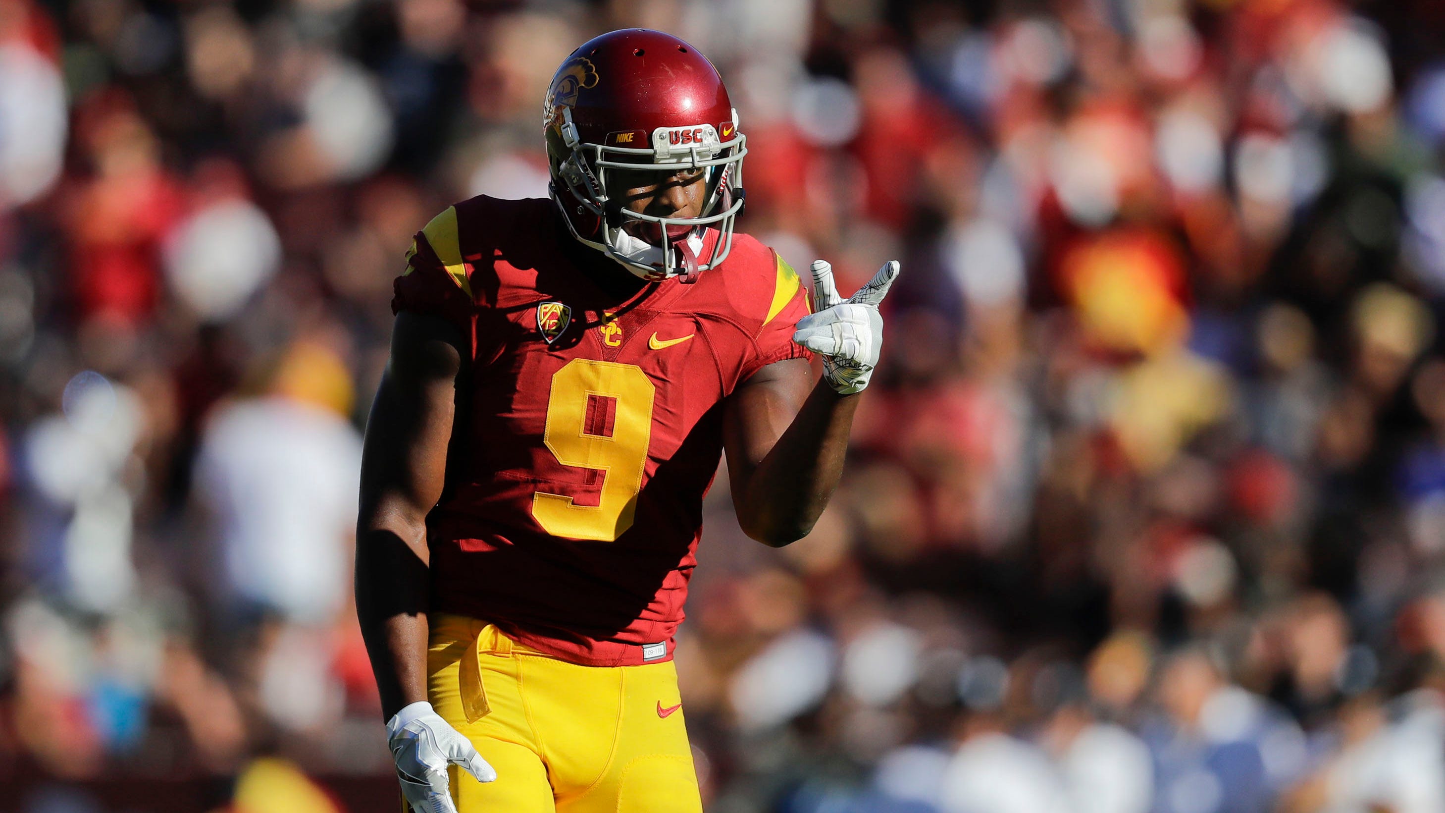 USC WR JuJu Does ‘Juju On That Beat’ Dance