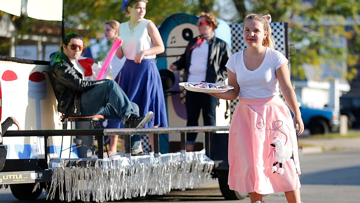 Fond du Lac High School parade