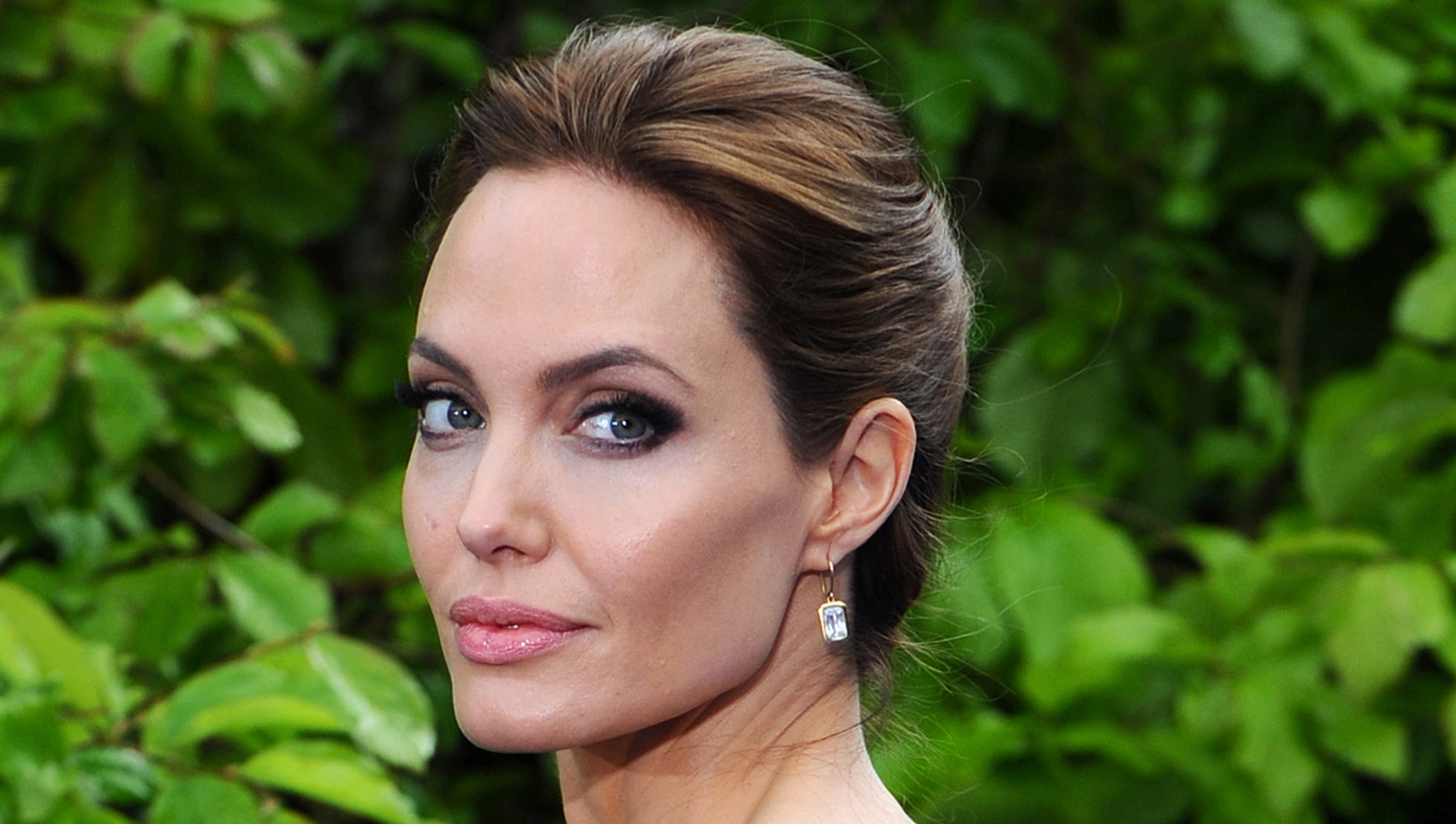 Образы анджелины джоли. Джоли. Angelina Jolie. Анджелина Джоли Режиссер. Анджелина Джоли образы.