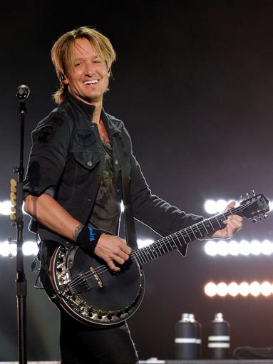 keith urban bmo harris bradley center