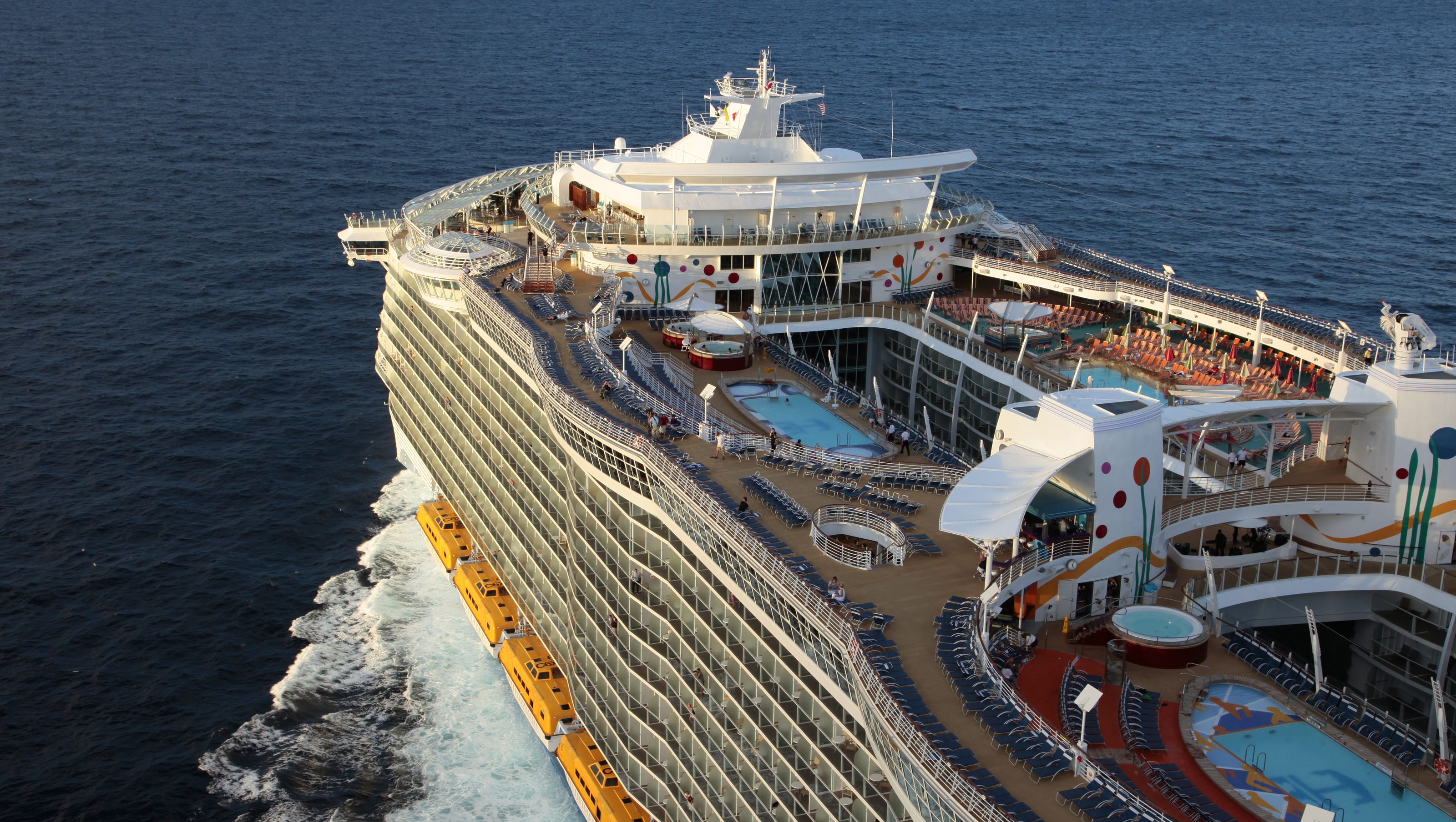 biggest cruise ship operators