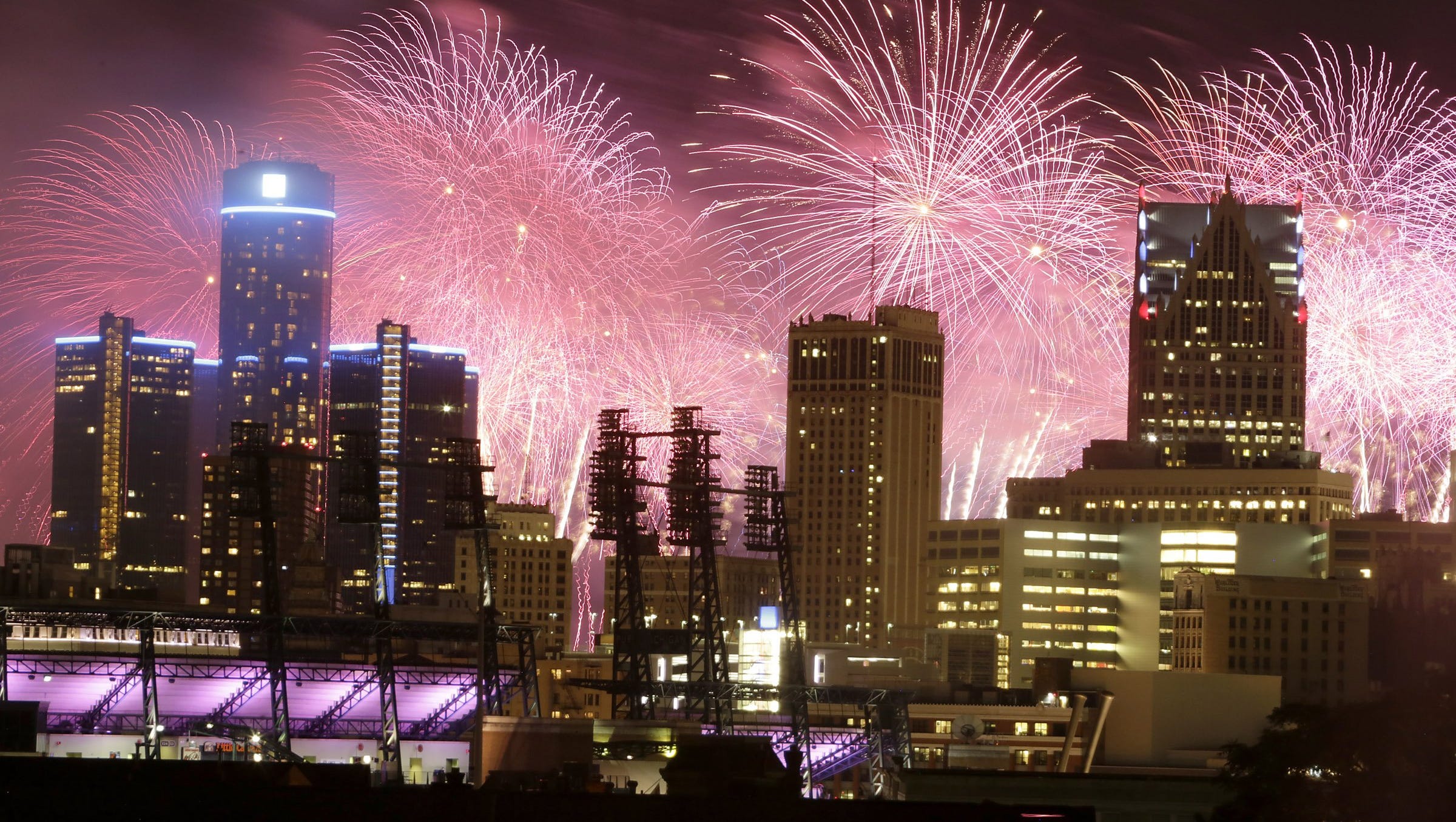 Where to watch fireworks in metro Detroit now through 4th of July
