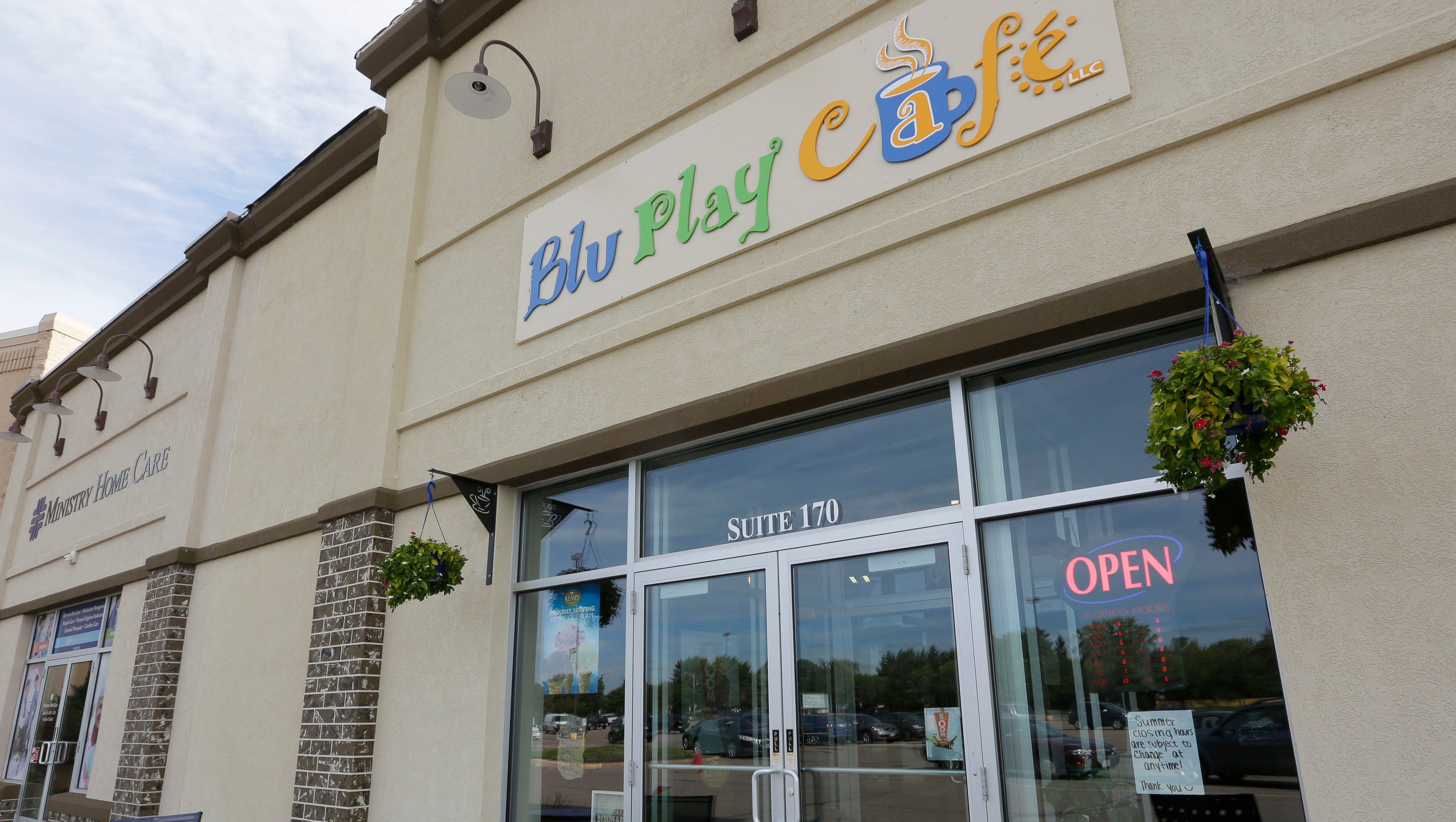 Blu Play Cafe In Wisconsin Rapids To Close Sunday