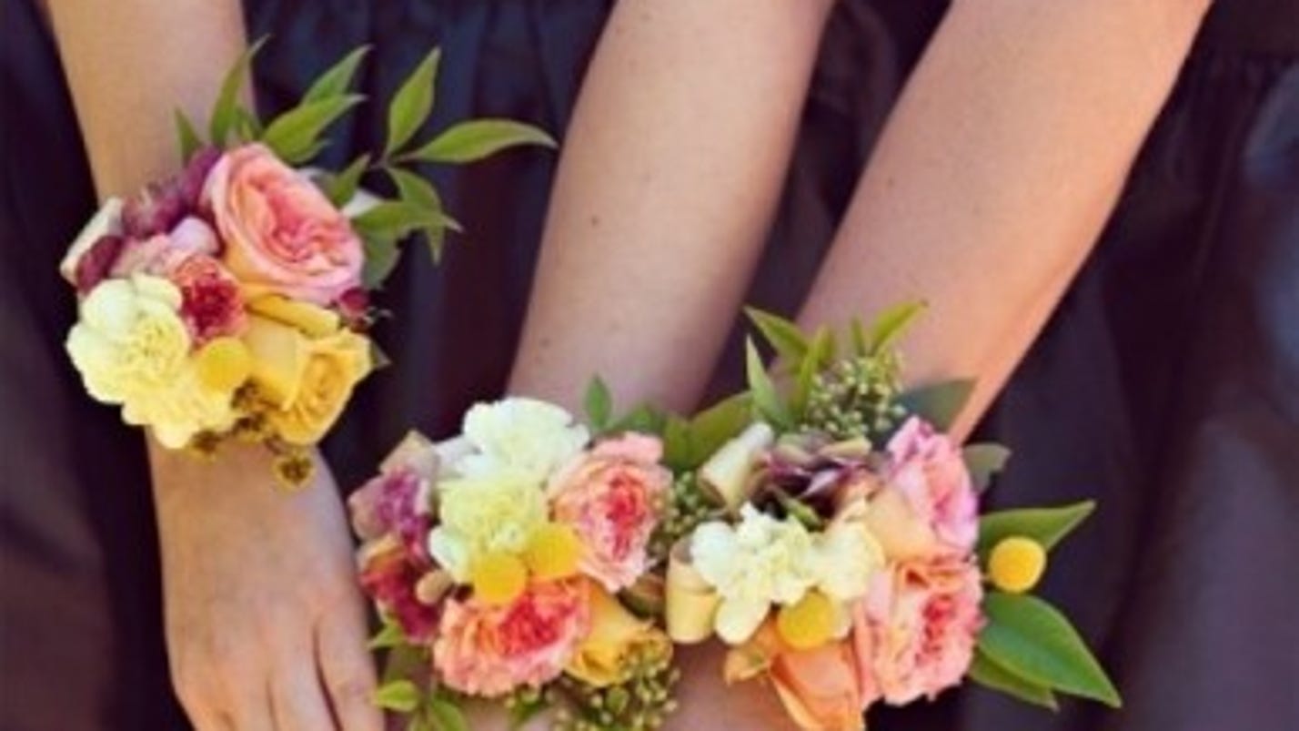 Prom Flower Tips and Trends