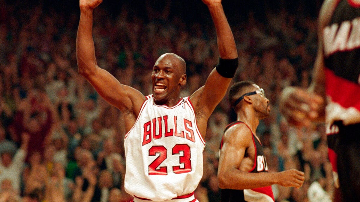 Brig verden Brokke sig Michael Jordan timeline: 123 key moments in the life and career