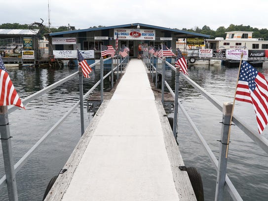 Brothers carry on tradition at Bull Shoals Lake Boat Dock