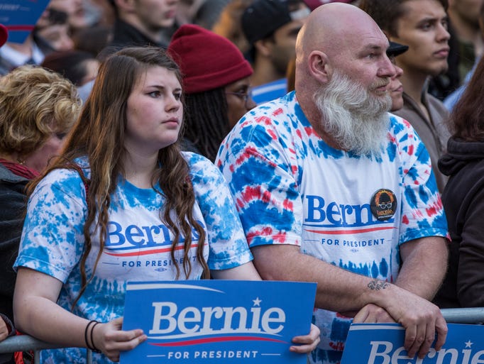 Bernie Sanders Holds Rally On Monument Circle 