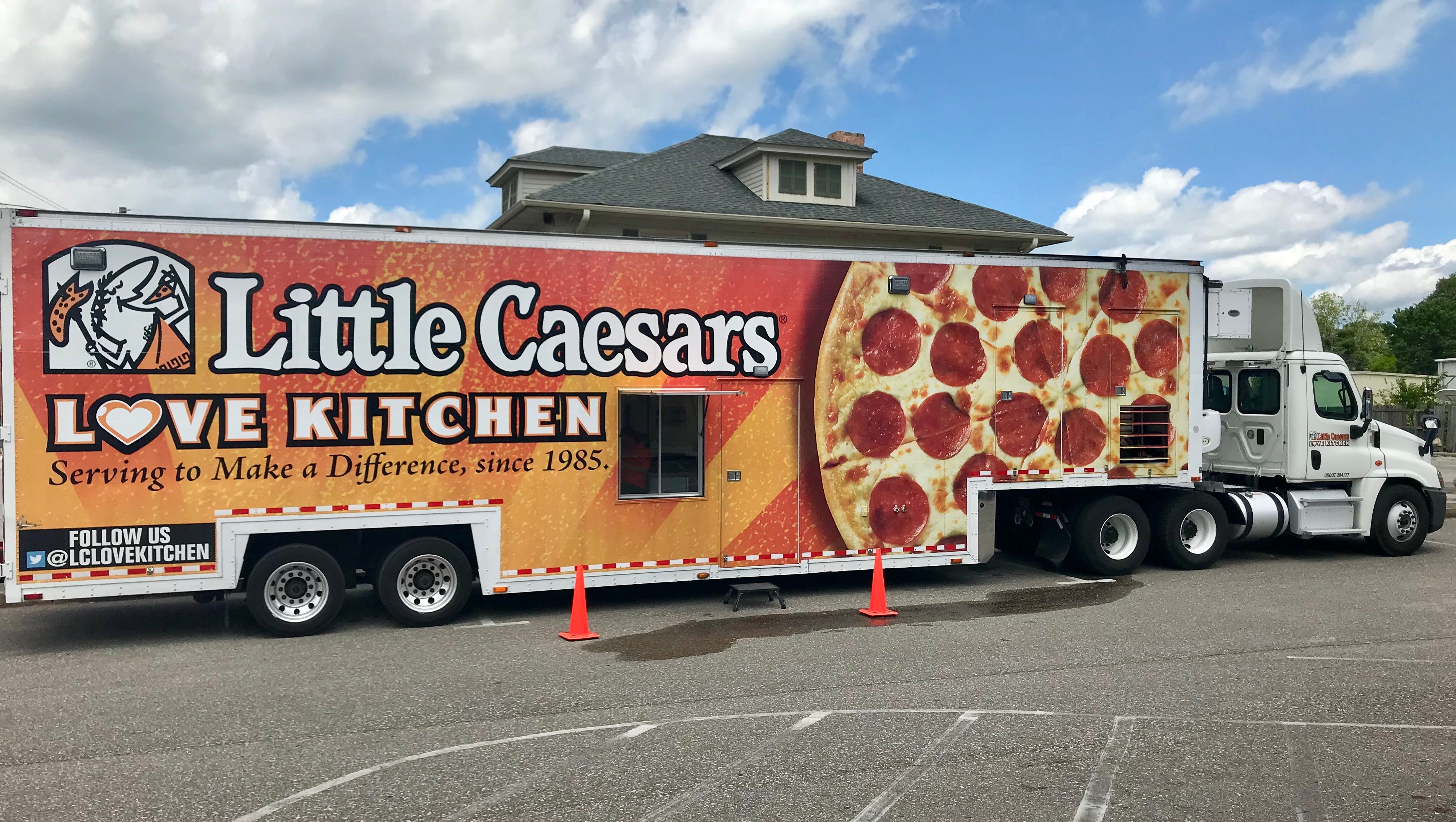 little caesars love kitchen        
        <figure class=