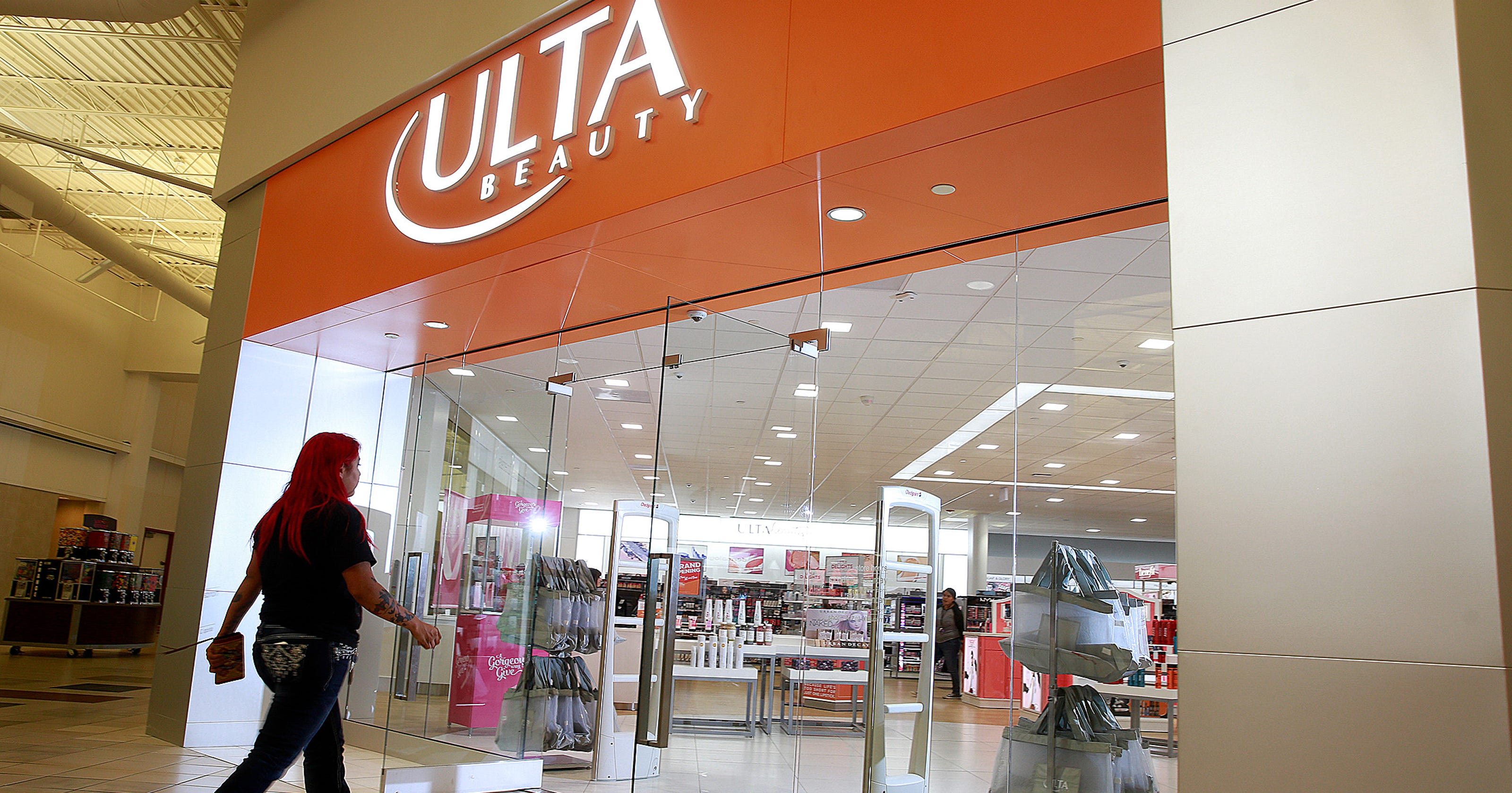 Farmington Ulta Beauty store hosts grand opening