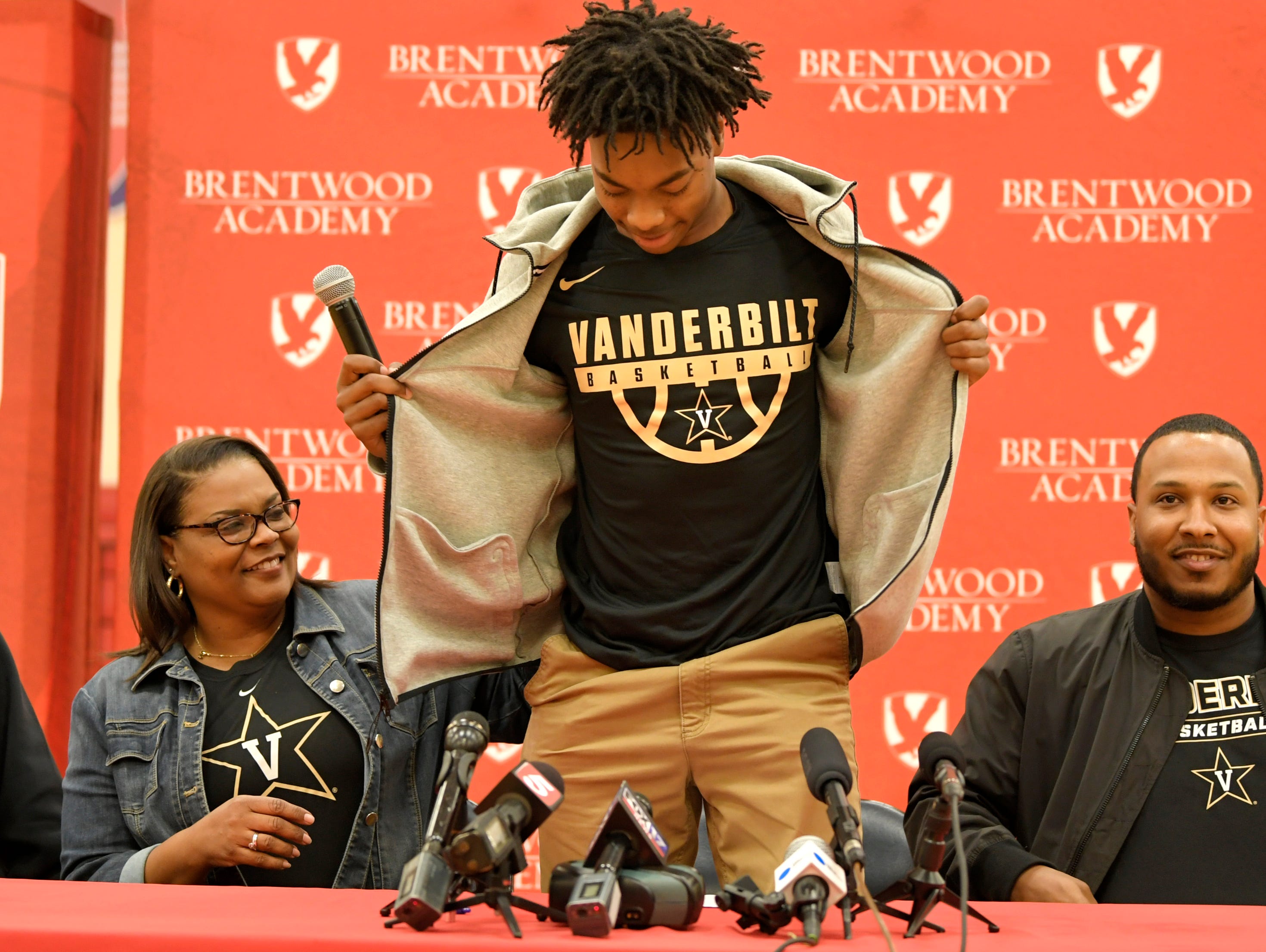 darius garland shirt