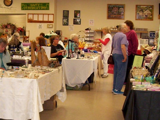 Dayton seniors hold craft fair, bake sale