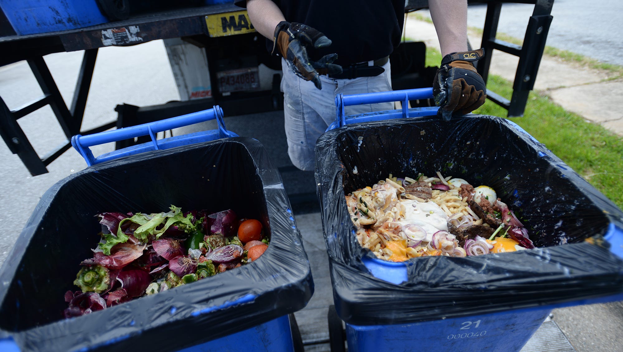 As Food Waste Grows, Restaurants, Grocery Stores, Find New Solutions