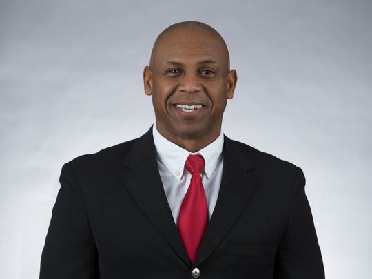 Joker Phillips Ucs Wide Receivers Coach Leaving For Maryland