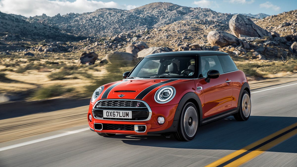 Detroit auto show photos: 2019 MINI Cooper S 3-door and cabrio