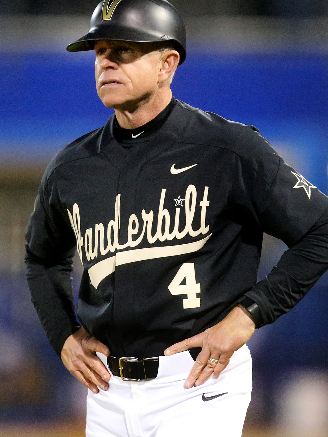 Why Vanderbilt baseball coach Tim Corbin is off Twitter