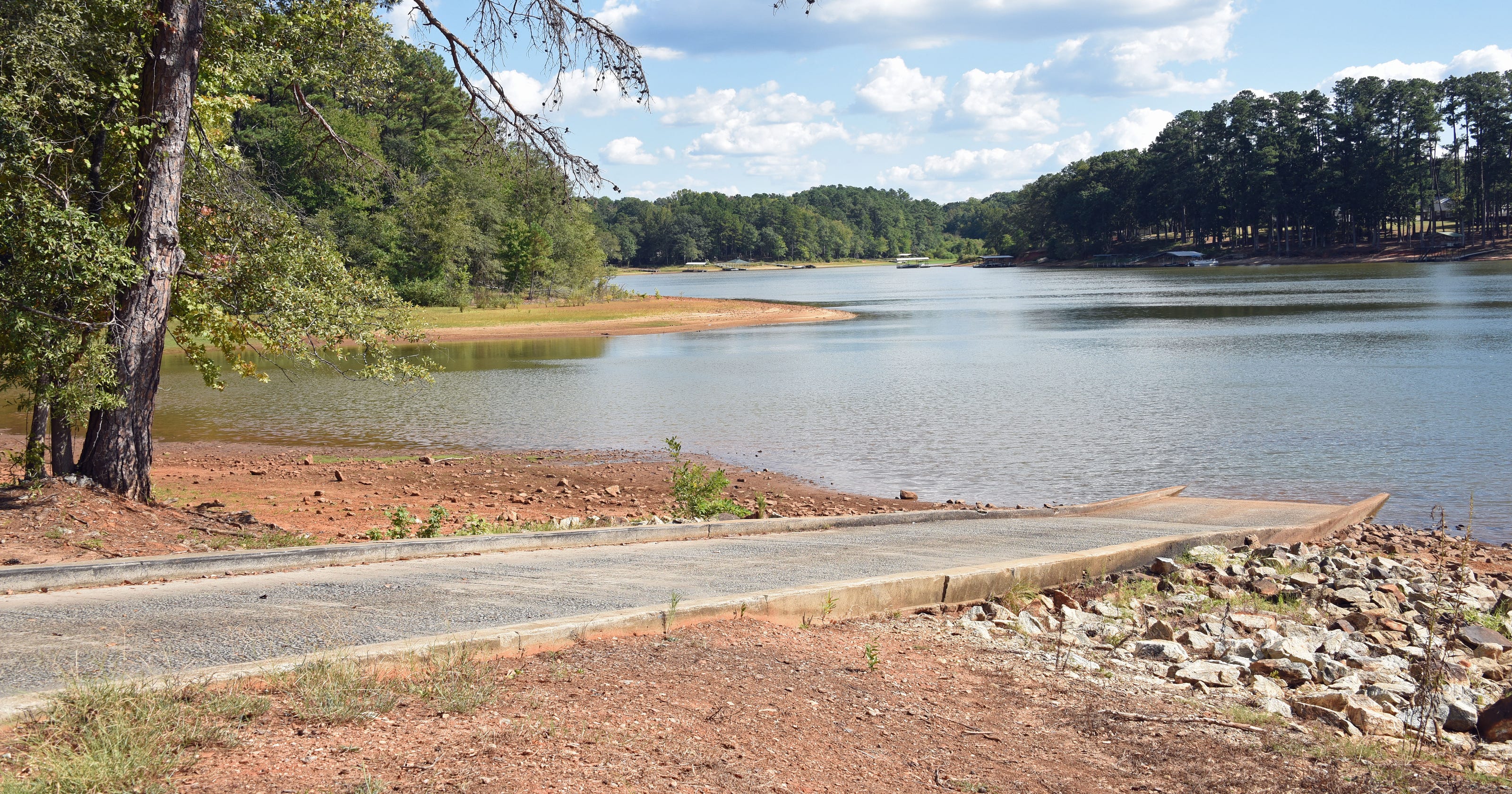 Corps slows flow from lakes as drought increases but Hartwell still