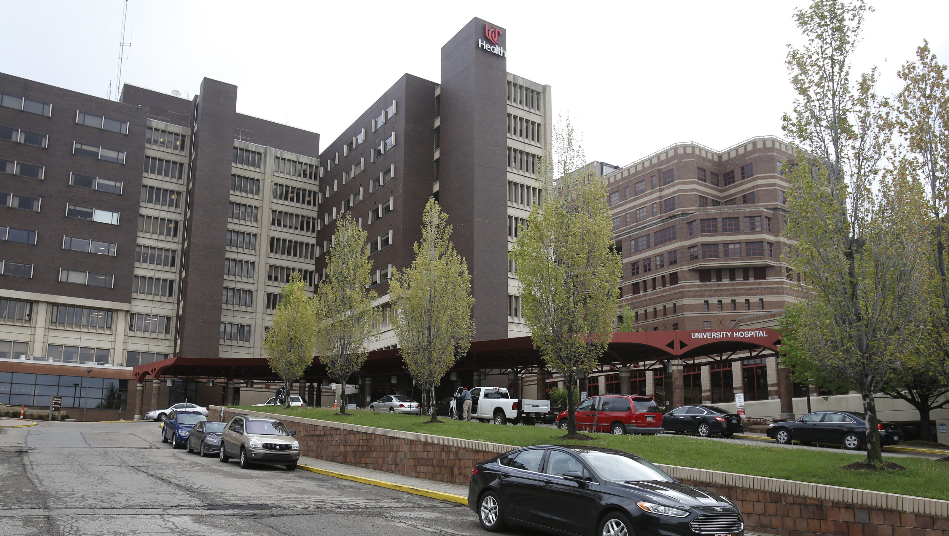 Nurses At University Of Cincinnati Medical Center To Set Up Picket To