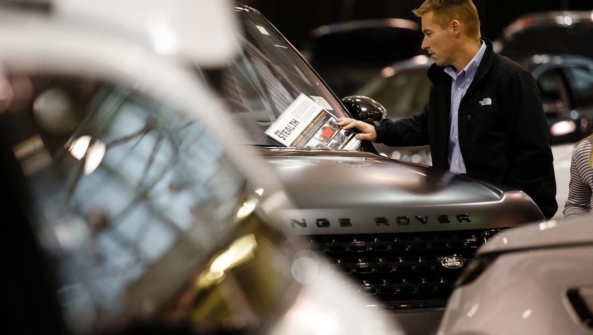 Photos Register's All Iowa Auto Show setup