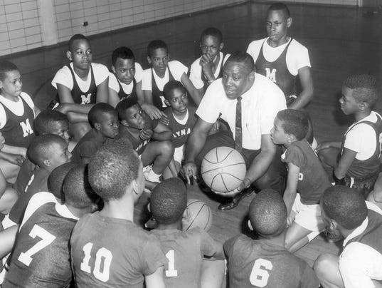 Raleigh Wynn, longtime Knoxville coach and educator, dies at 93