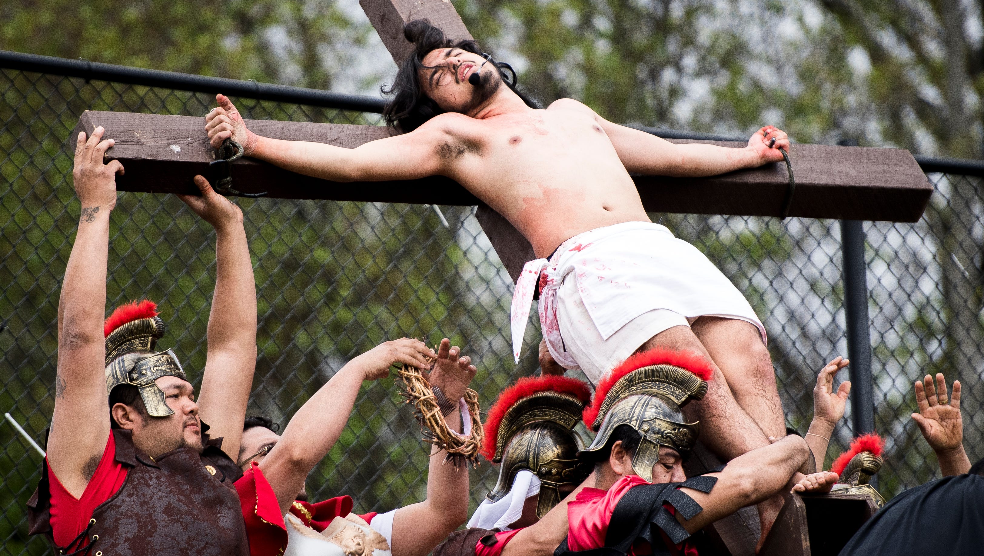 jesus pictures on the cross