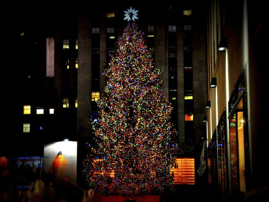 10Best: Places to see holiday lights in NYC