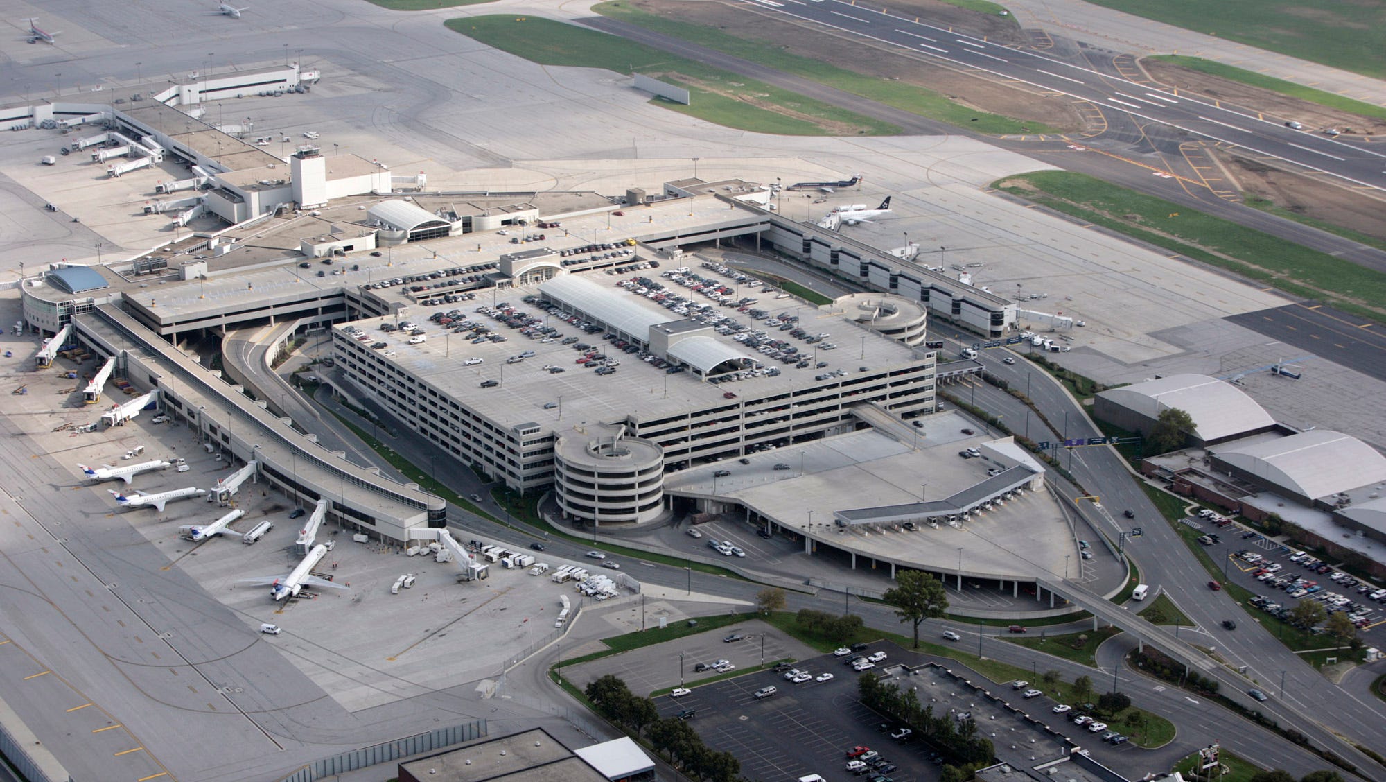 columbus ohio airport terminal map