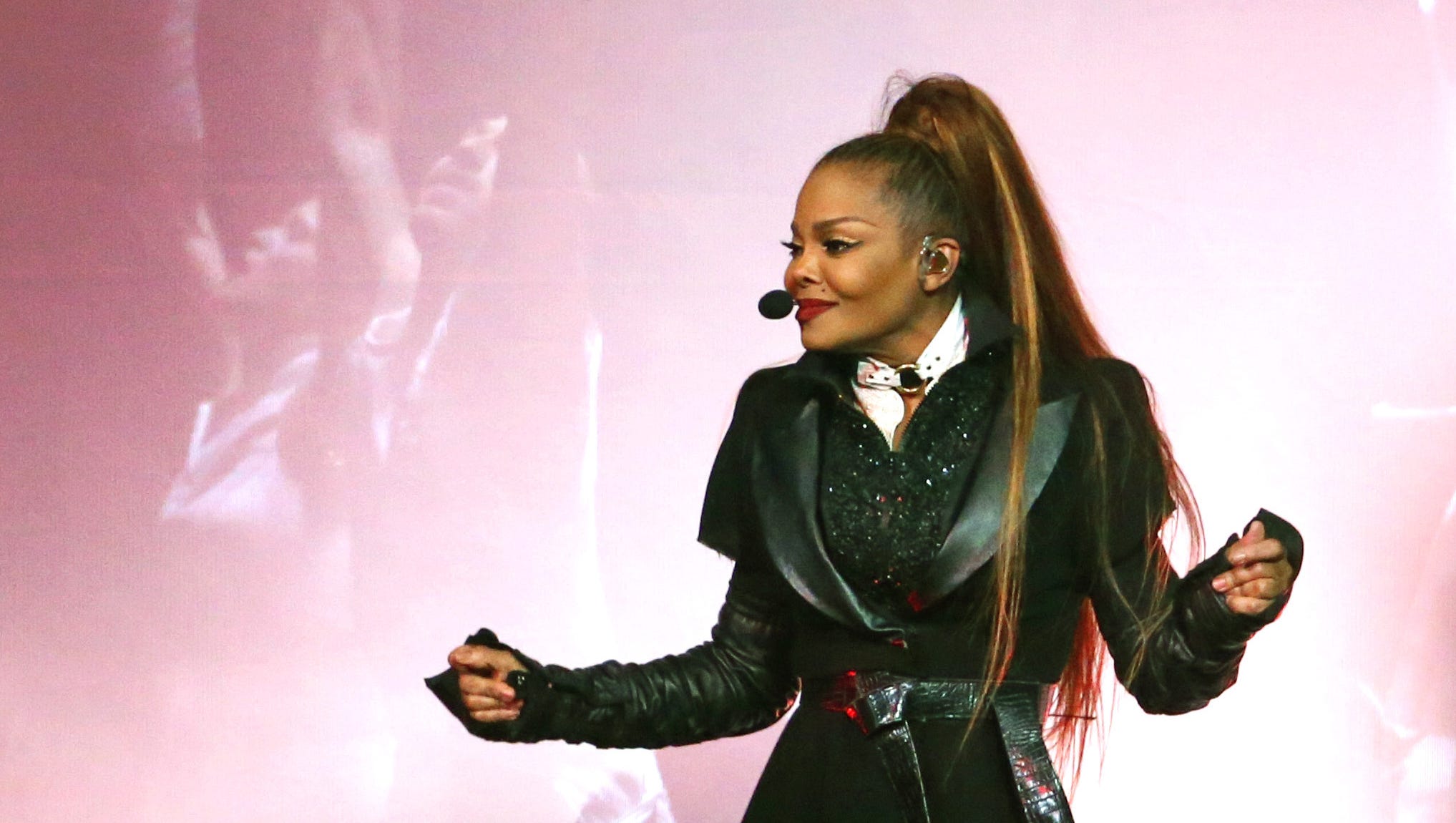 is janet jackson unbreakable tour happening in 2017