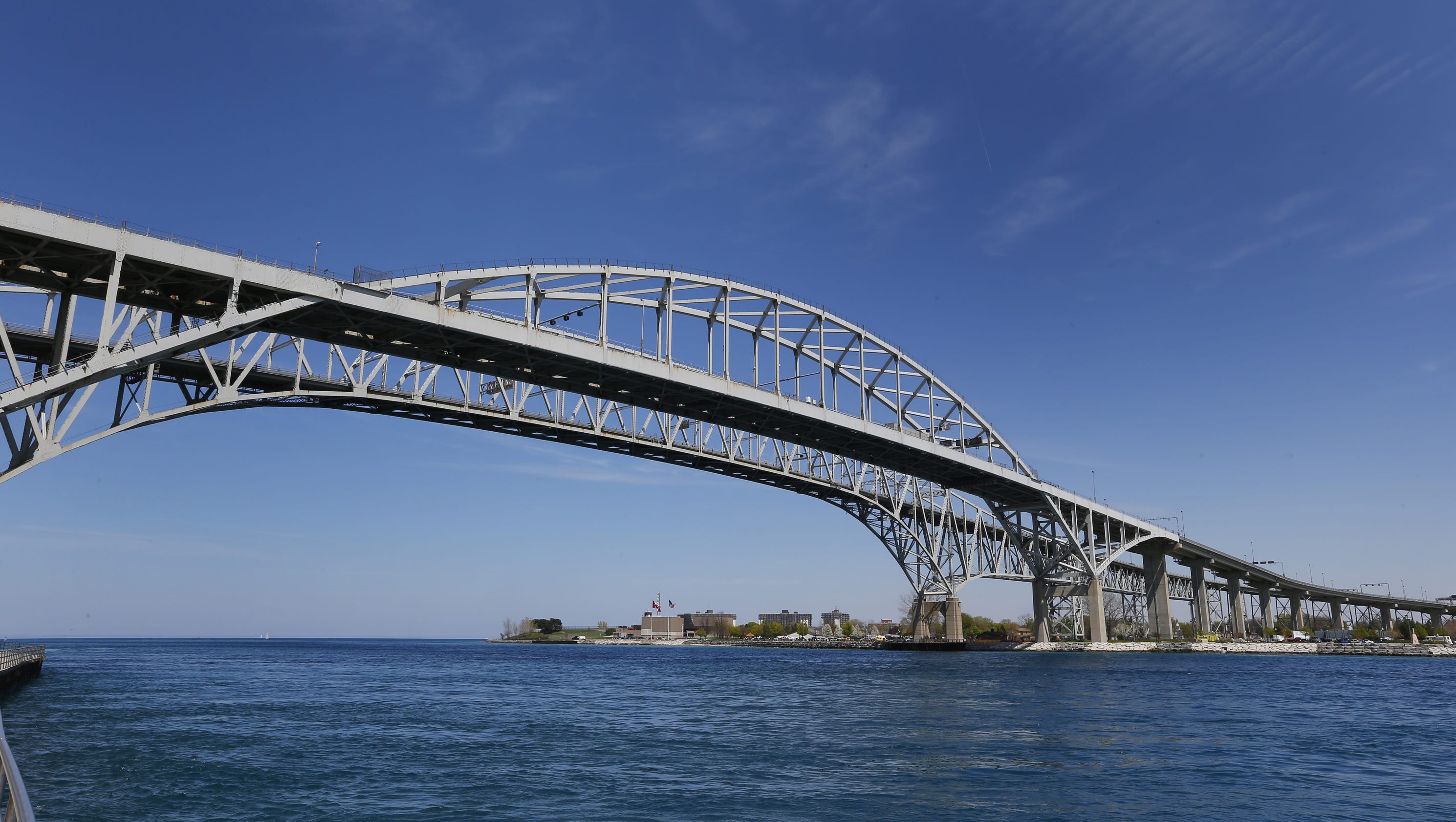 Blue bridge. Bluewaters мост. Порт-Гурон. Bluewaters pedestrian Bridge.