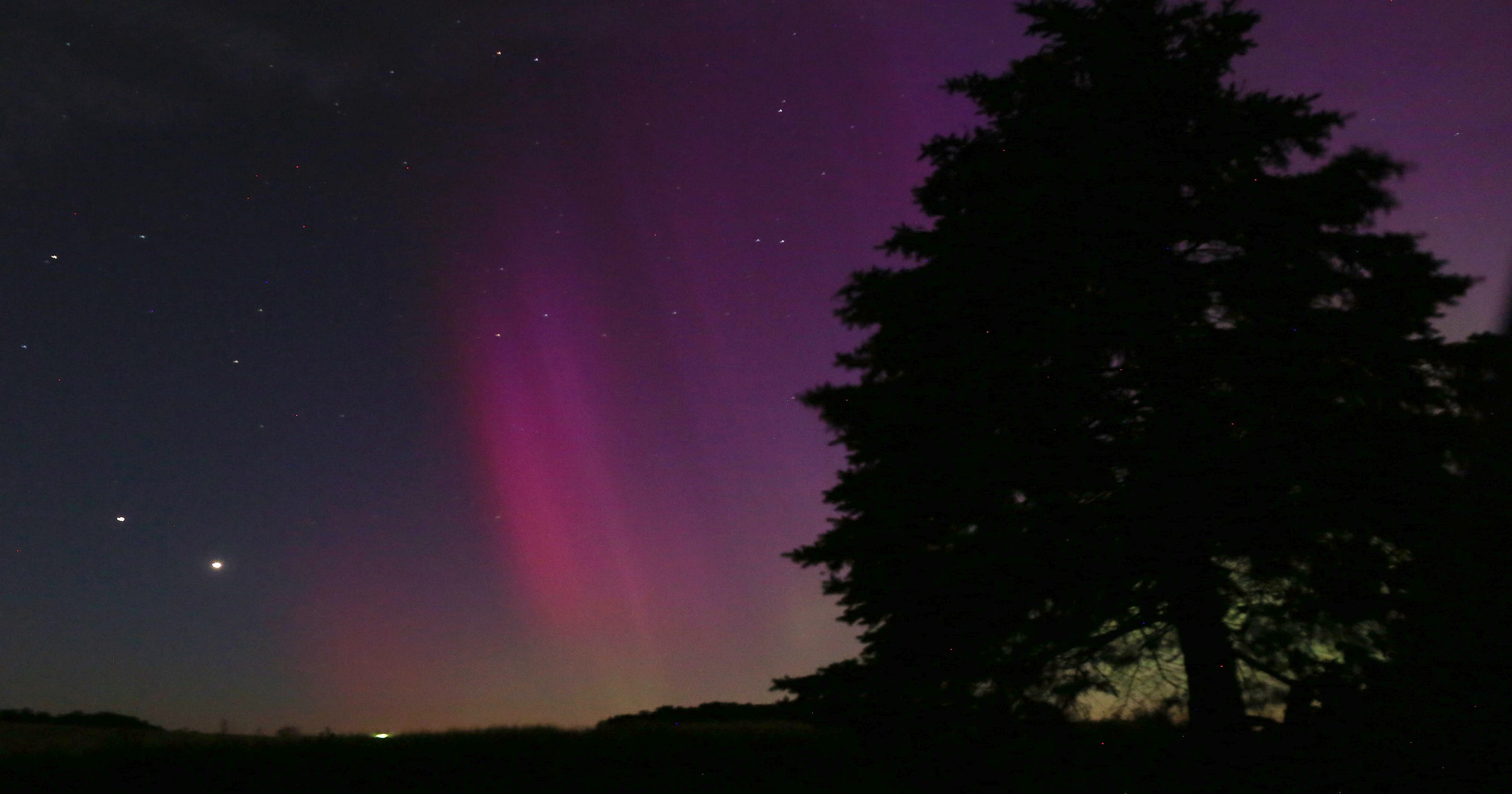 Northern lights in Iowa Where and how to see the aurora borealis Friday