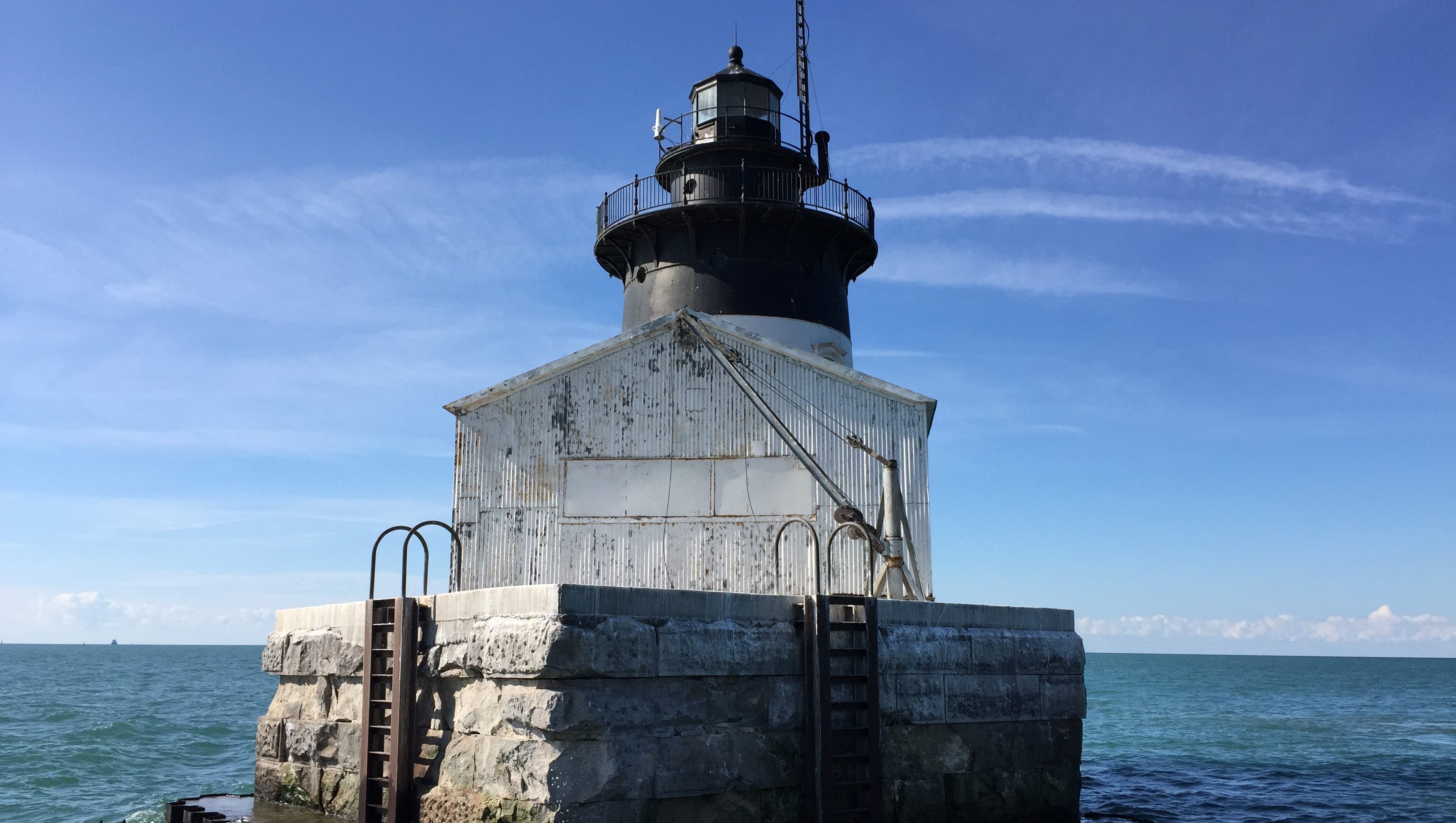 These 4 Michigan lighthouses are still up for auction