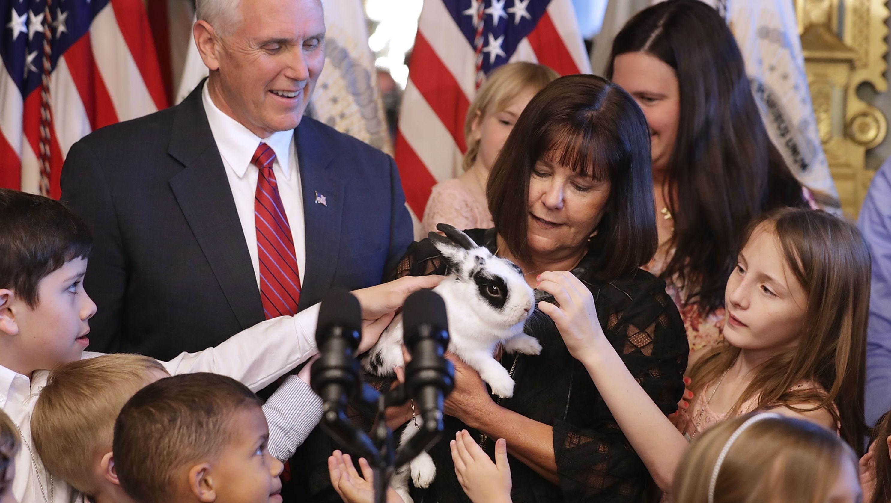 Mike Pence S Daughter Charlotte Bought Marlon Bundo Book With Gay Bunny