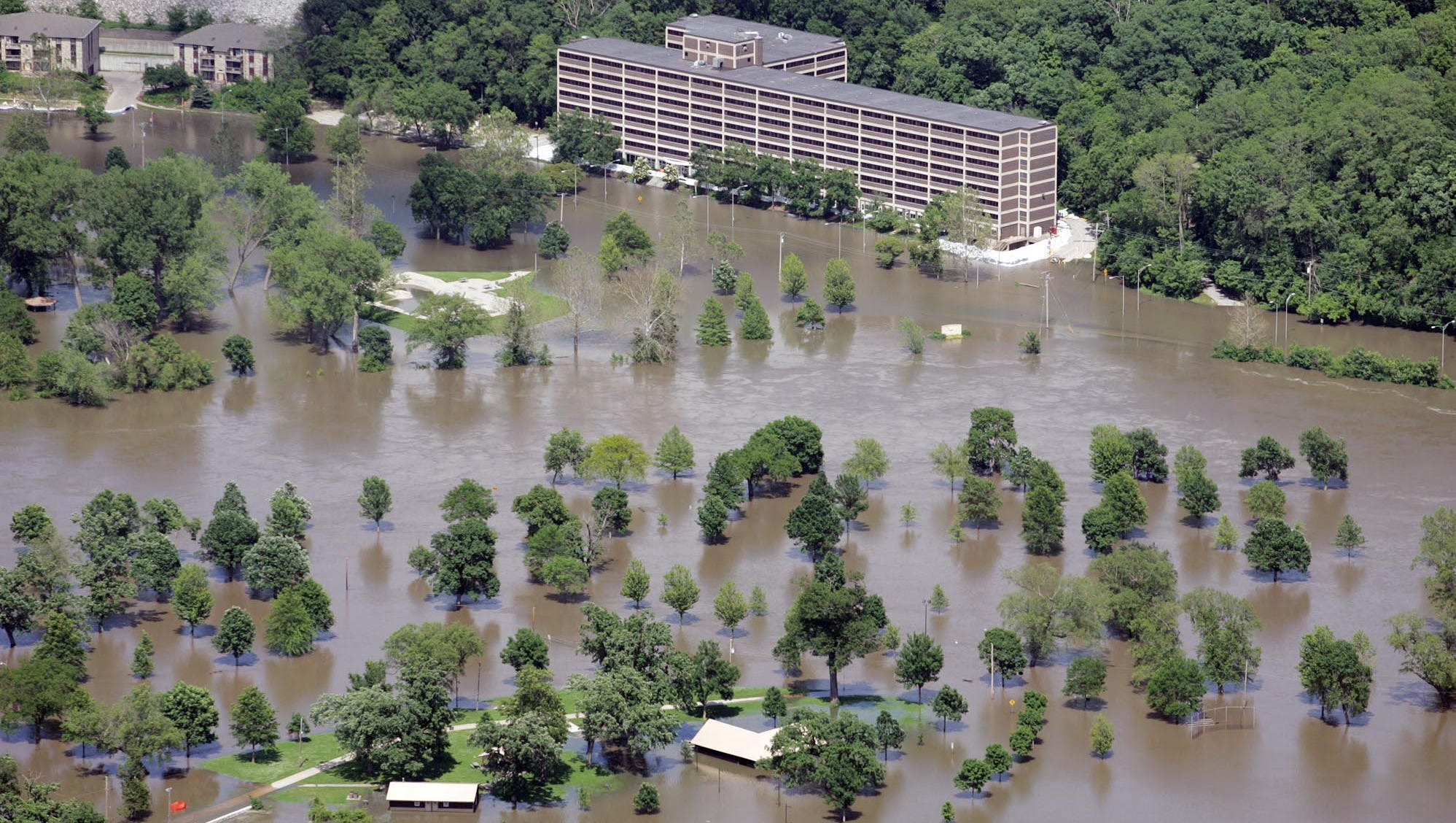 Photos A Look Back 15 Years After The Iowa City Flood   636645998563494838 2008 Flooding Archive 49.JPG