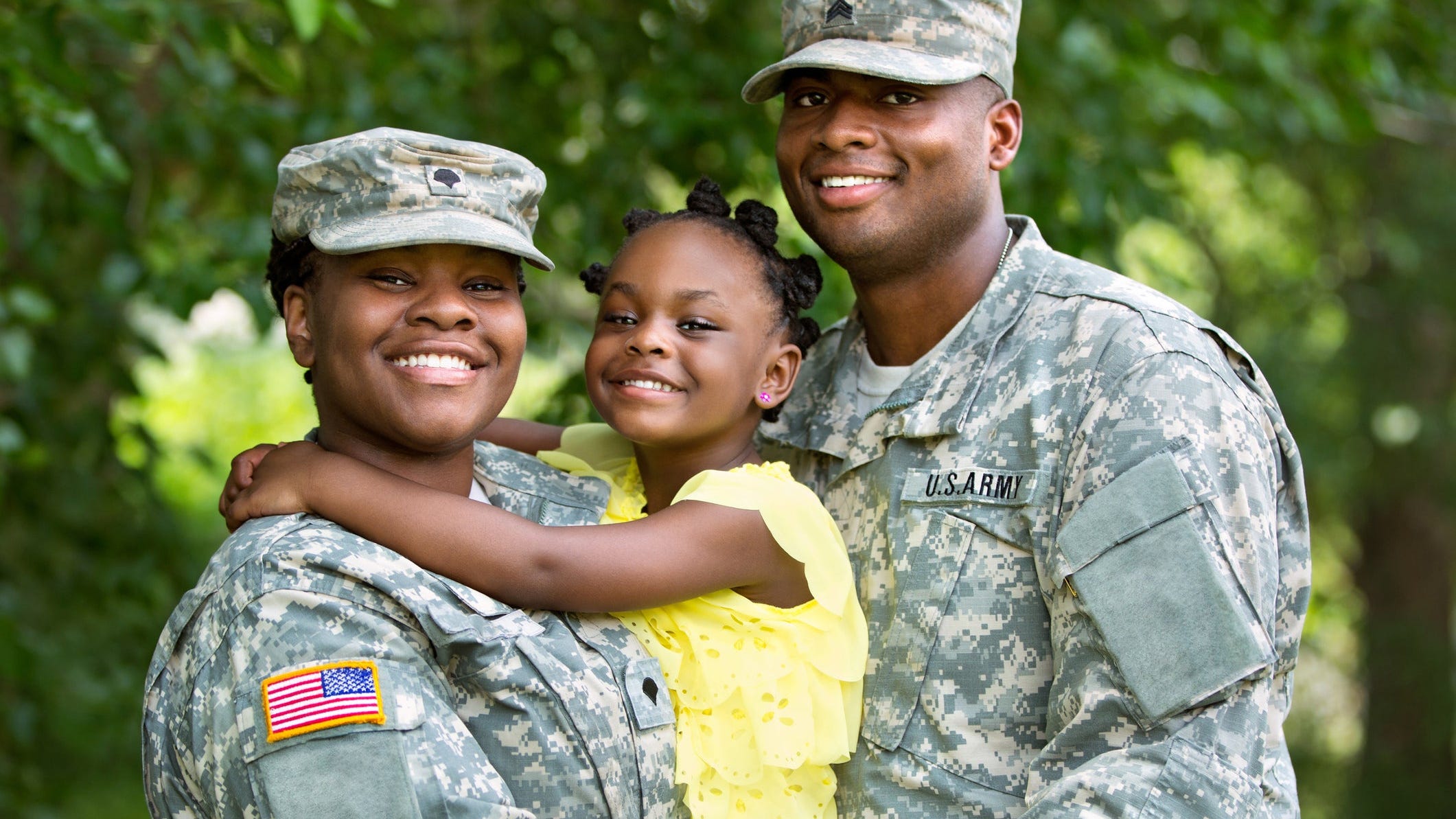 military family photos        
        <figure class=