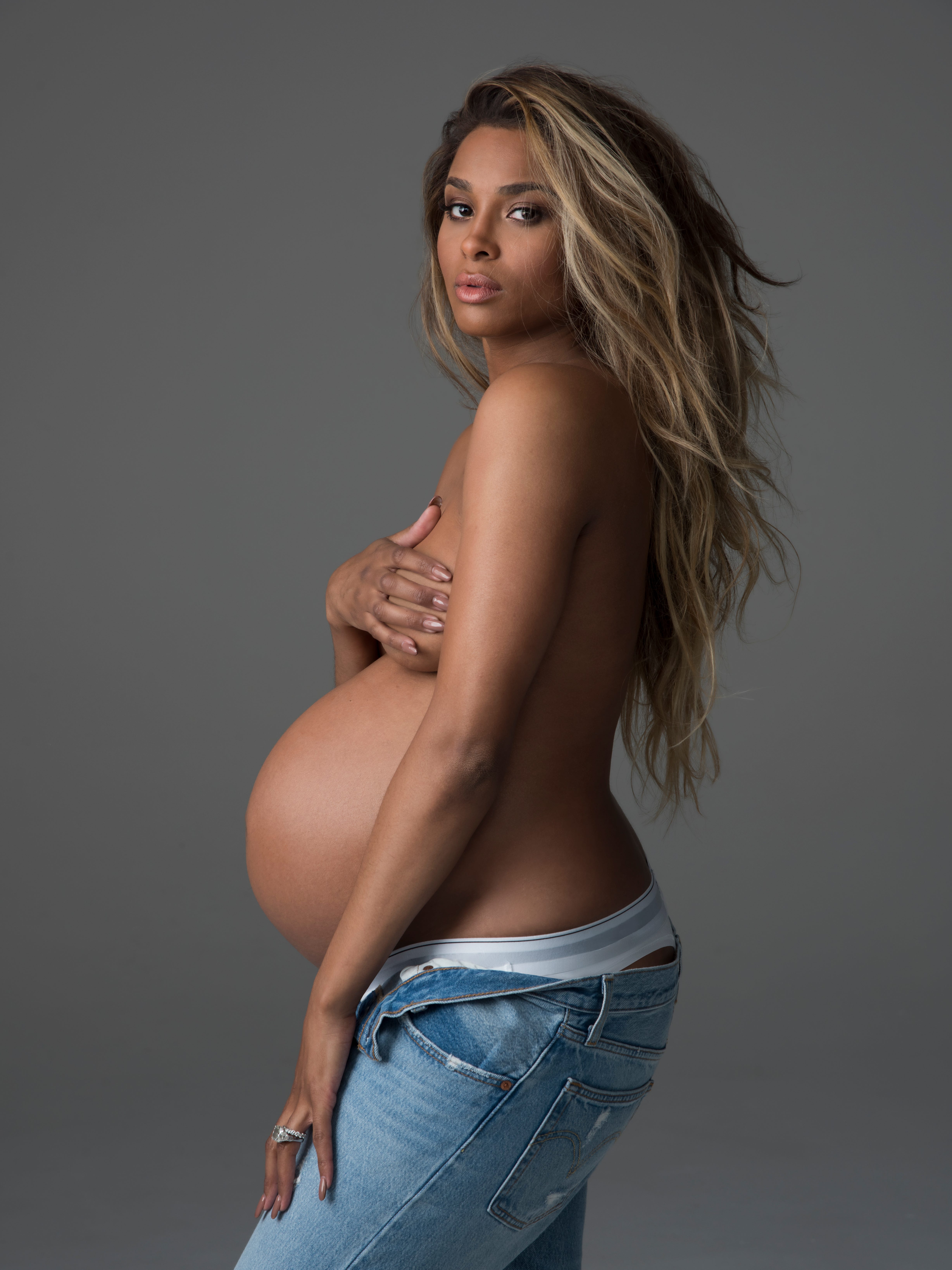 Pregnant Beautiful Naked - Sexist trolls are furious about Ciara's nude pregnancy shoot
