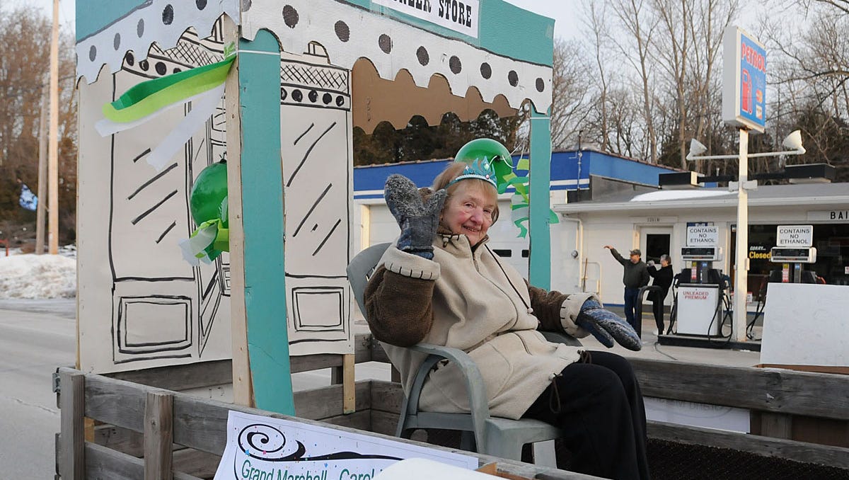 groundhog day parade